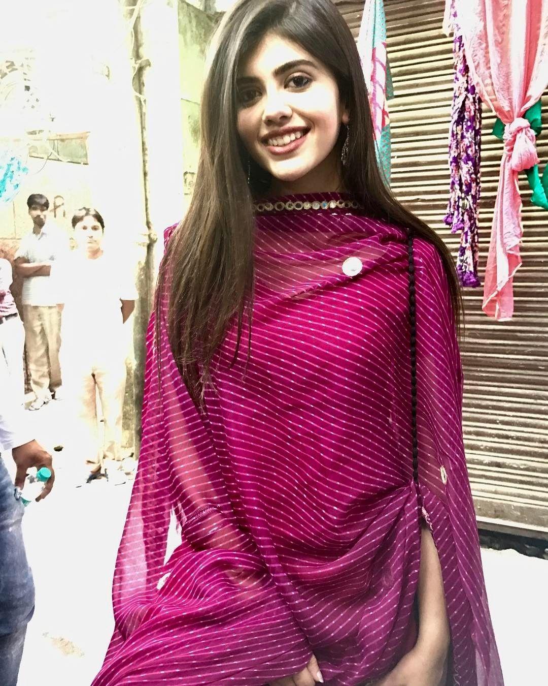 1080x1350 Desi fashionista