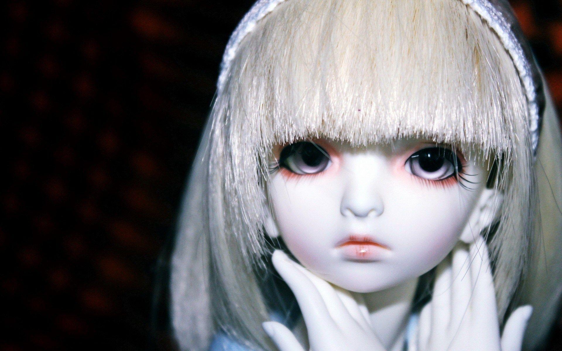 1920x1200 Cute Doll