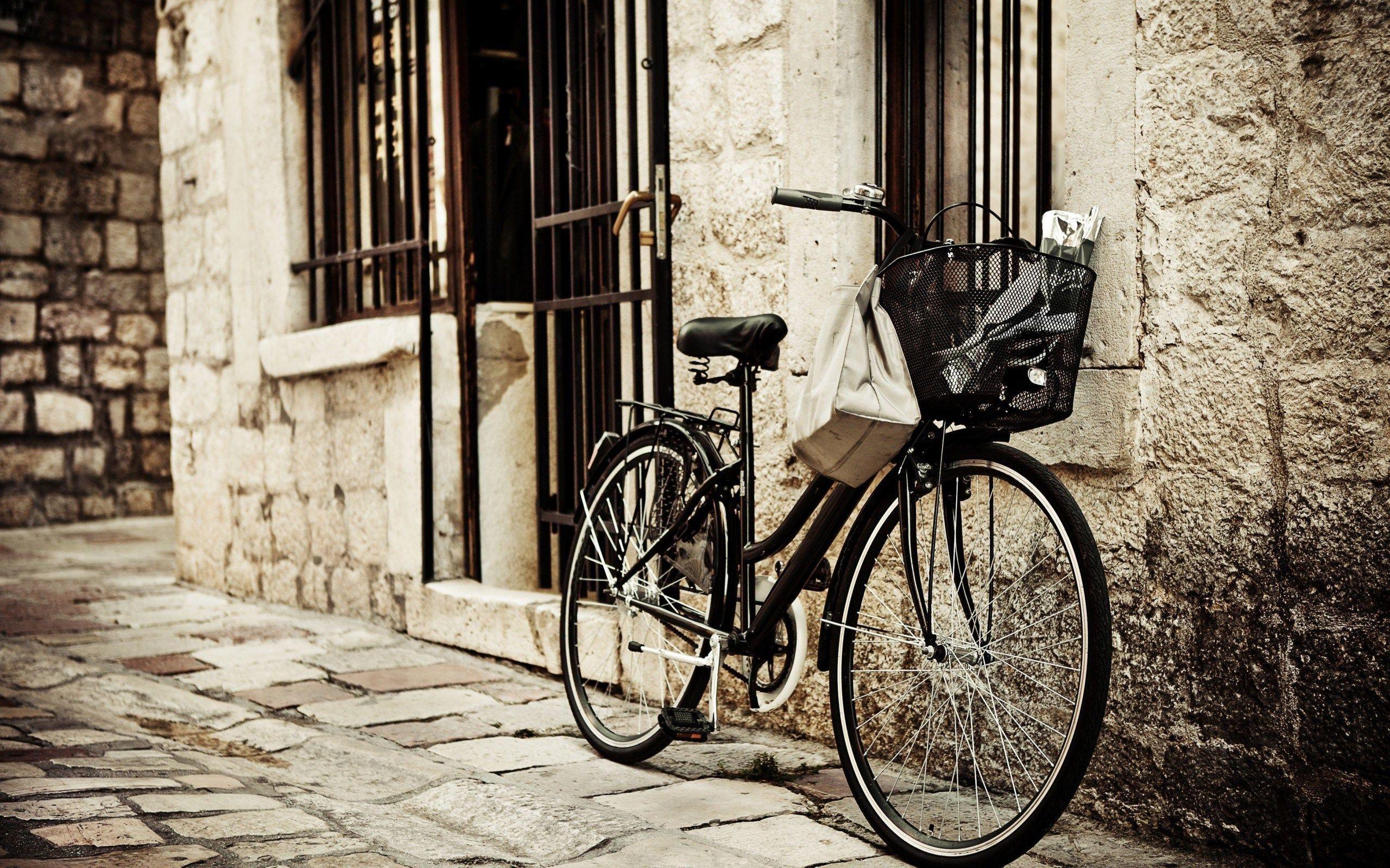 2560x1600 City Mood Wallpaper 43464 2560x1600 px. Bicycle wallpaper, Old