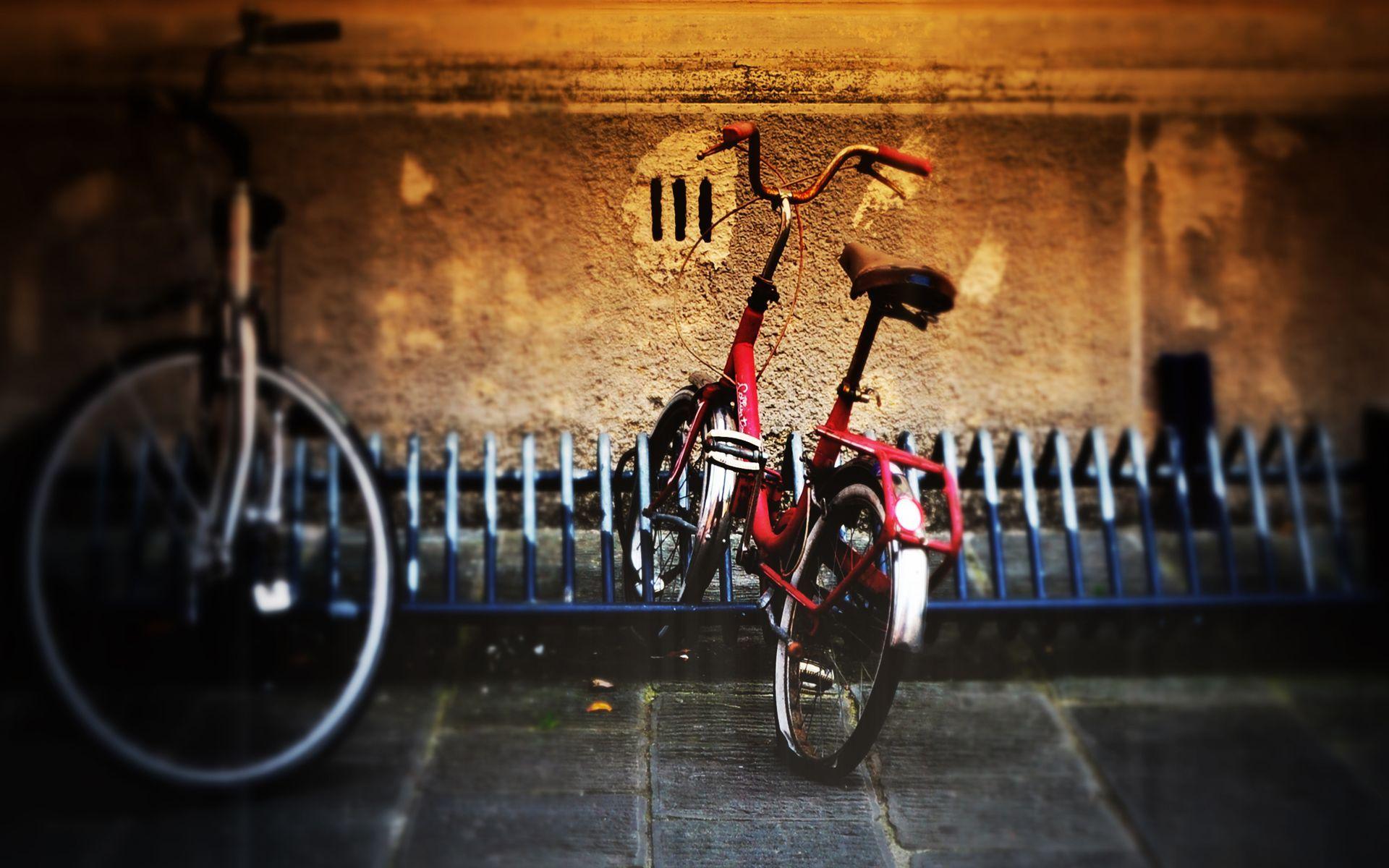 1920x1200 Old Bike In Parking Rack Desktop Wallpaper