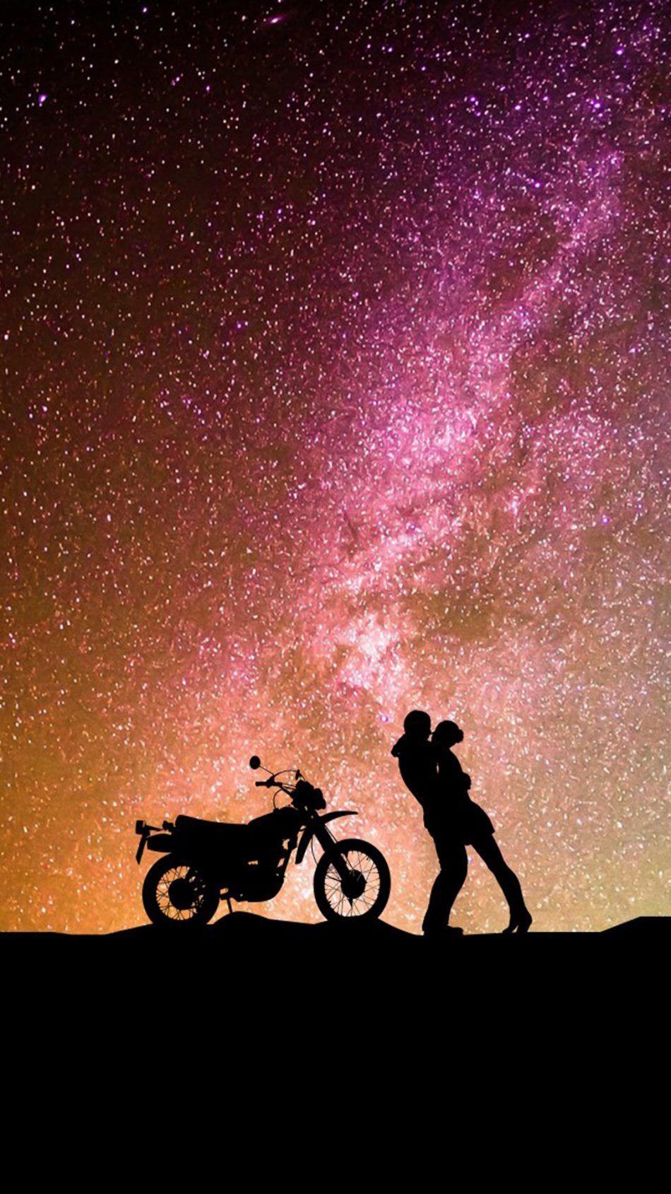 950x1689 Couple Romantic Kiss Motorcycle 4K Ultra HD Mobile Wallpaper