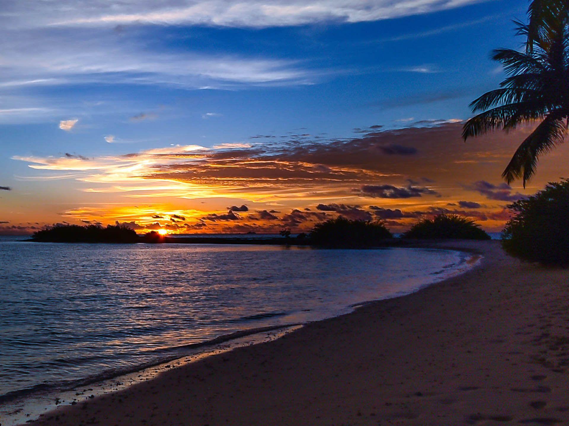 1920x1440 Sunset Sandy Beach Ocean Palm Orange Sky Clouds 4k Ultra HD