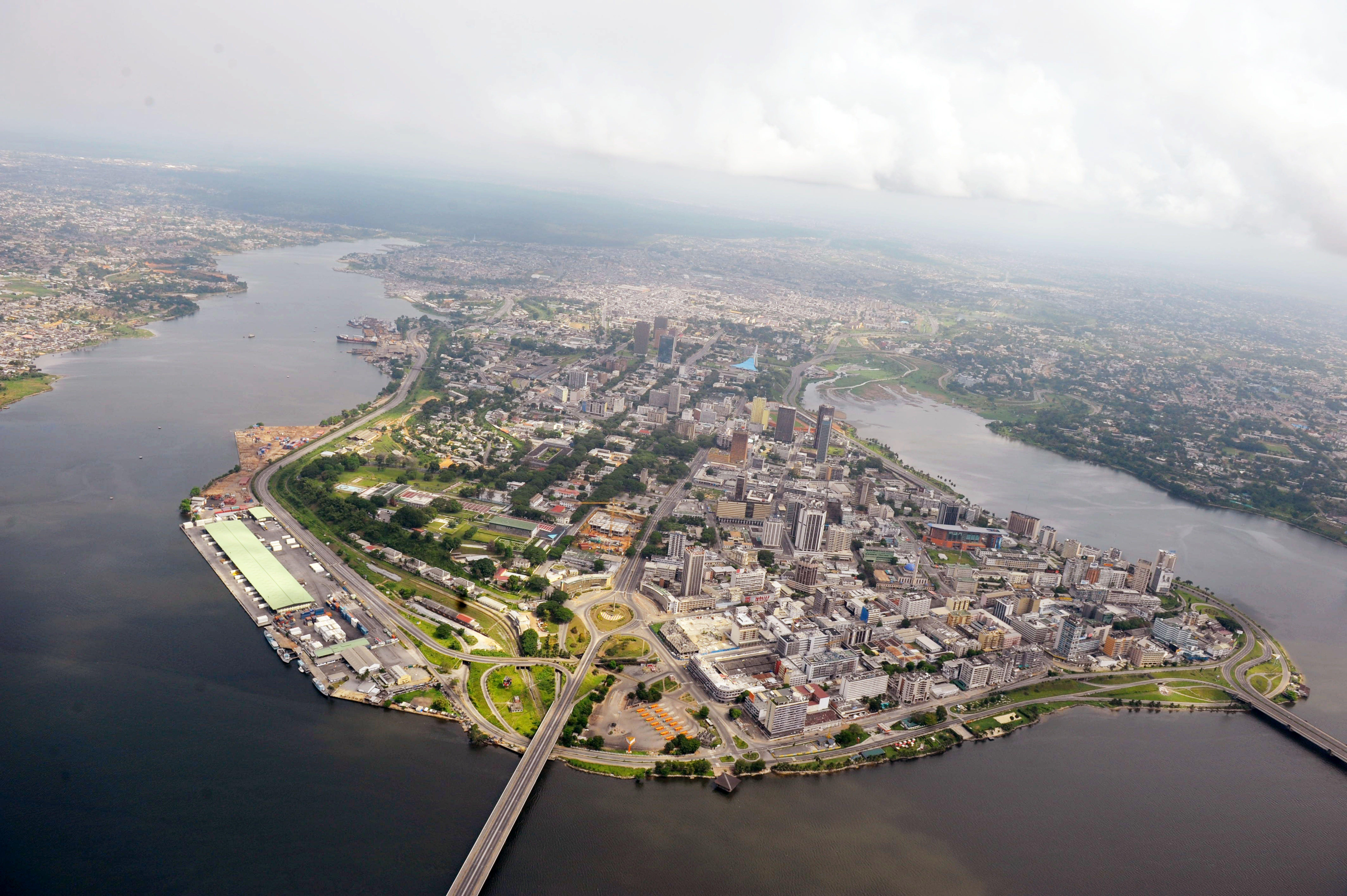 8000x5323 Abidjan regains its glamour