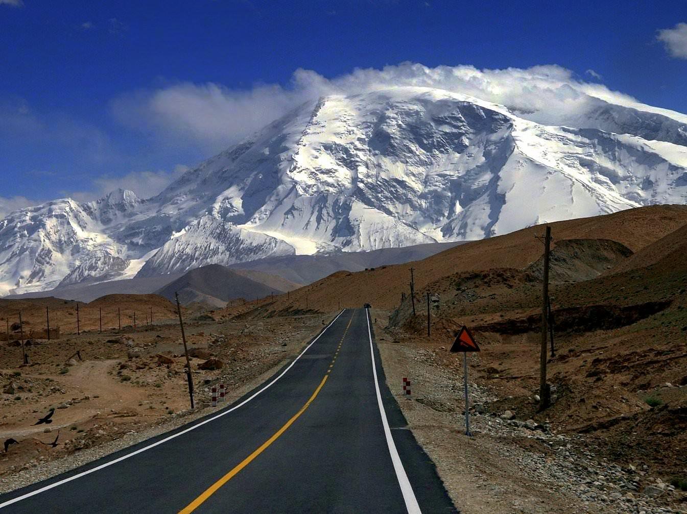 1345x1007 Photo Friday: Along the Karakoram