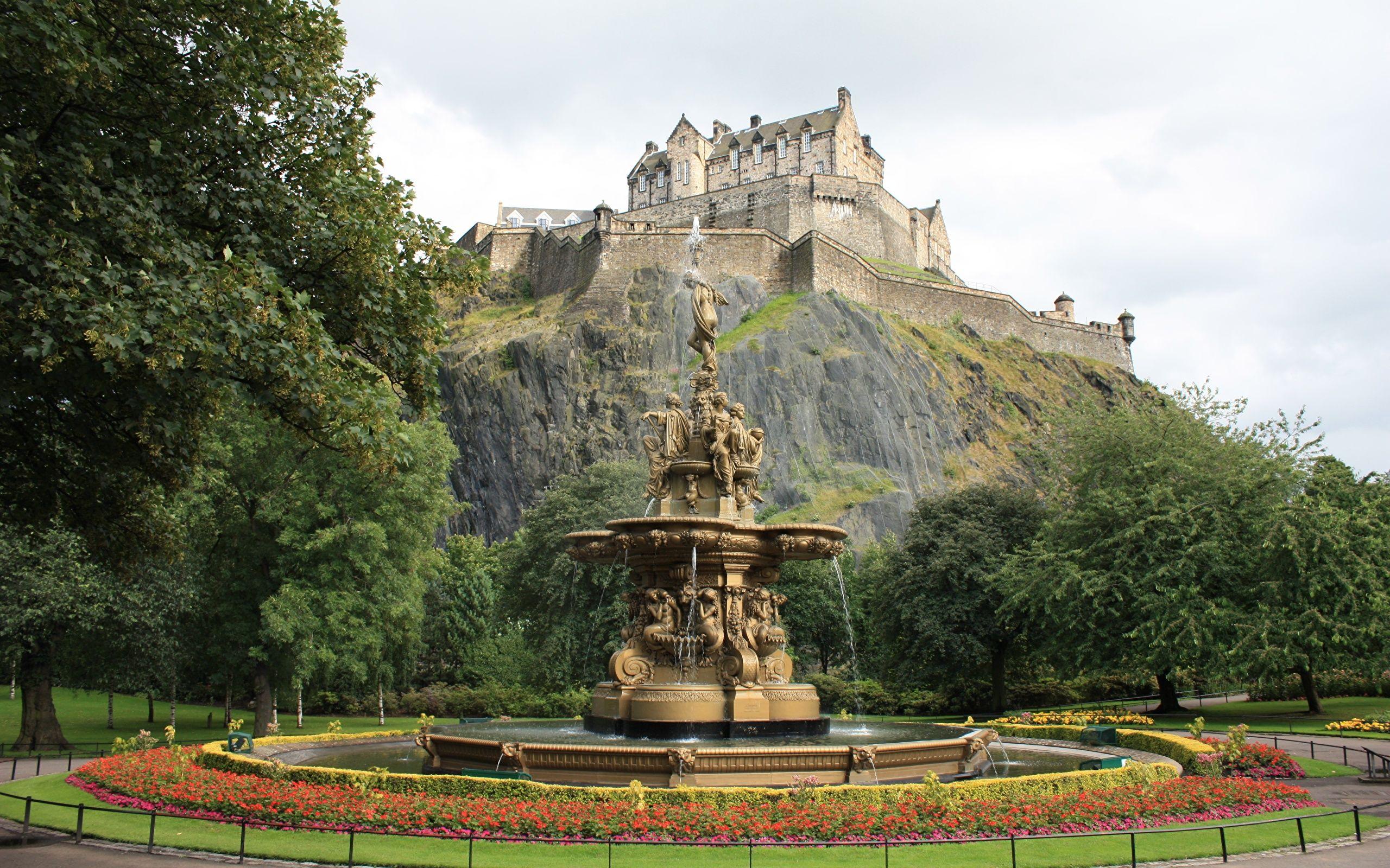 2560x1600 Image Scotland Fountains Edinburgh castle Castles Cities 2560x1600
