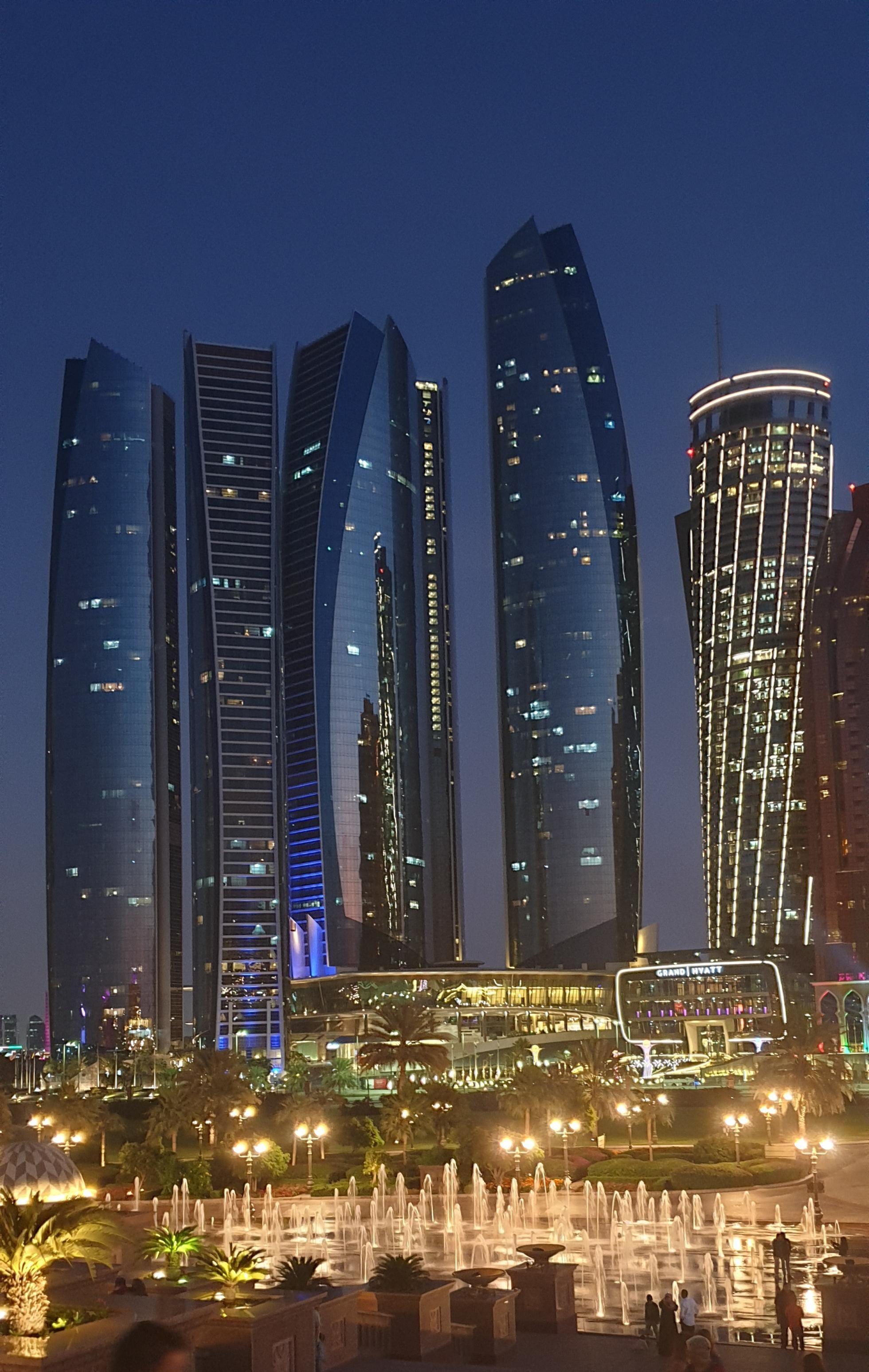 1960x3095 Abu Dhabi UAE #city #cities #buildings #photography. Travel