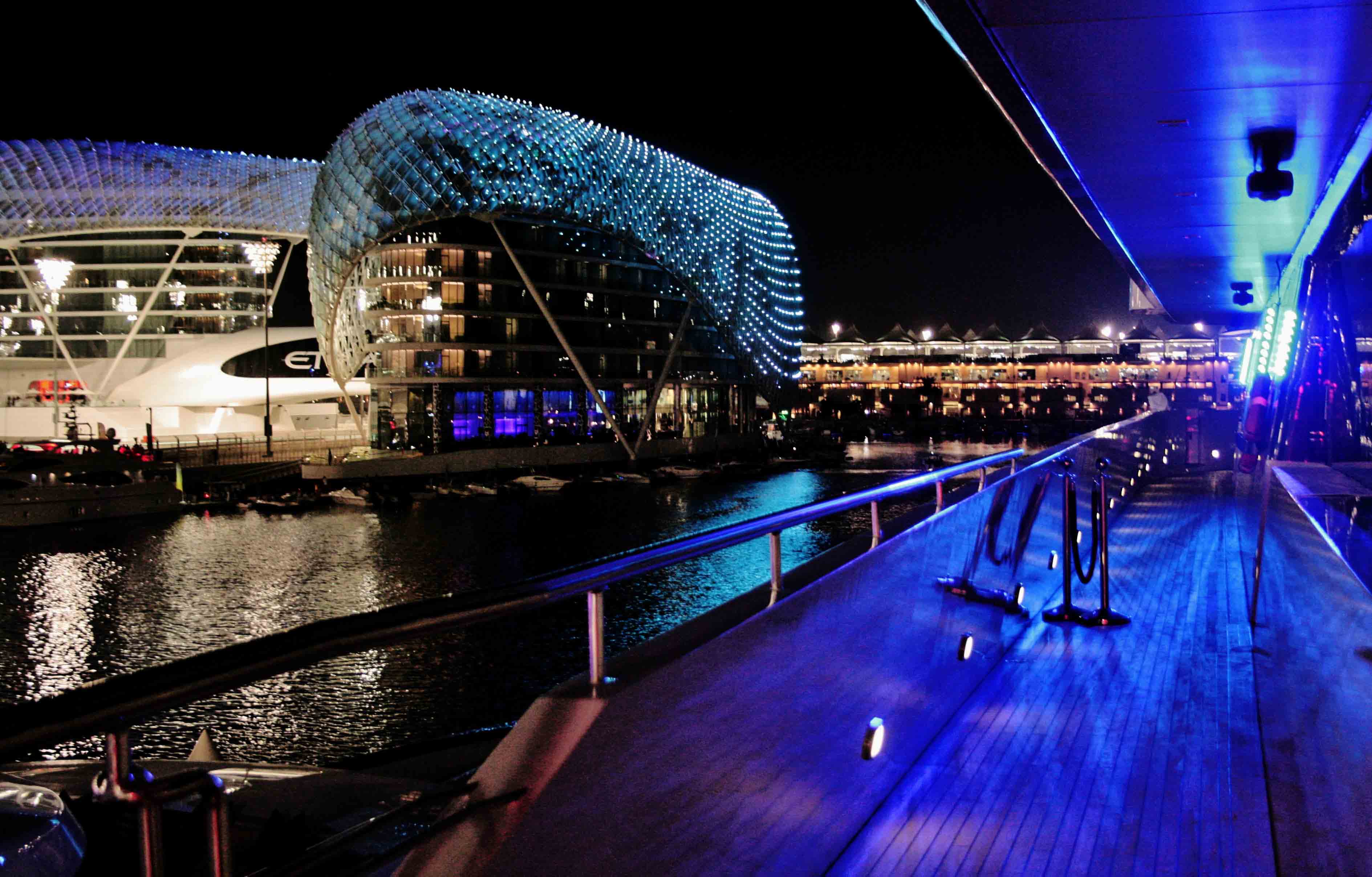 3778x2414 Yas Marina Circuit