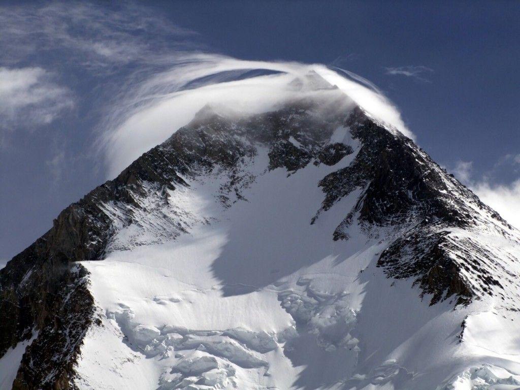 1024x768 A dark year in the Karakoram
