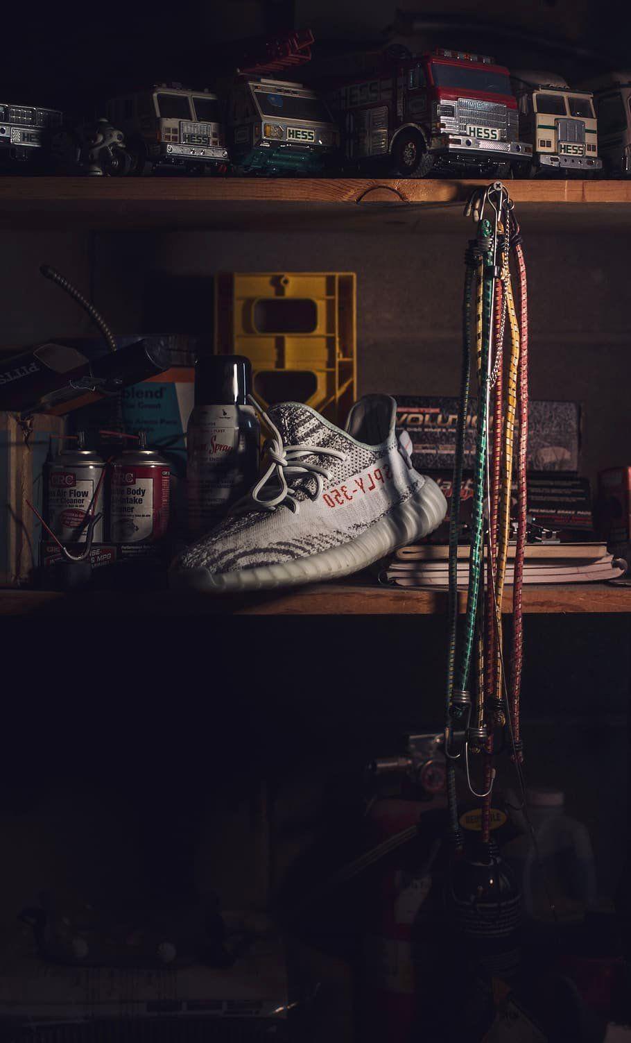 910x1503 Adidas Wallpaper iPhone 11