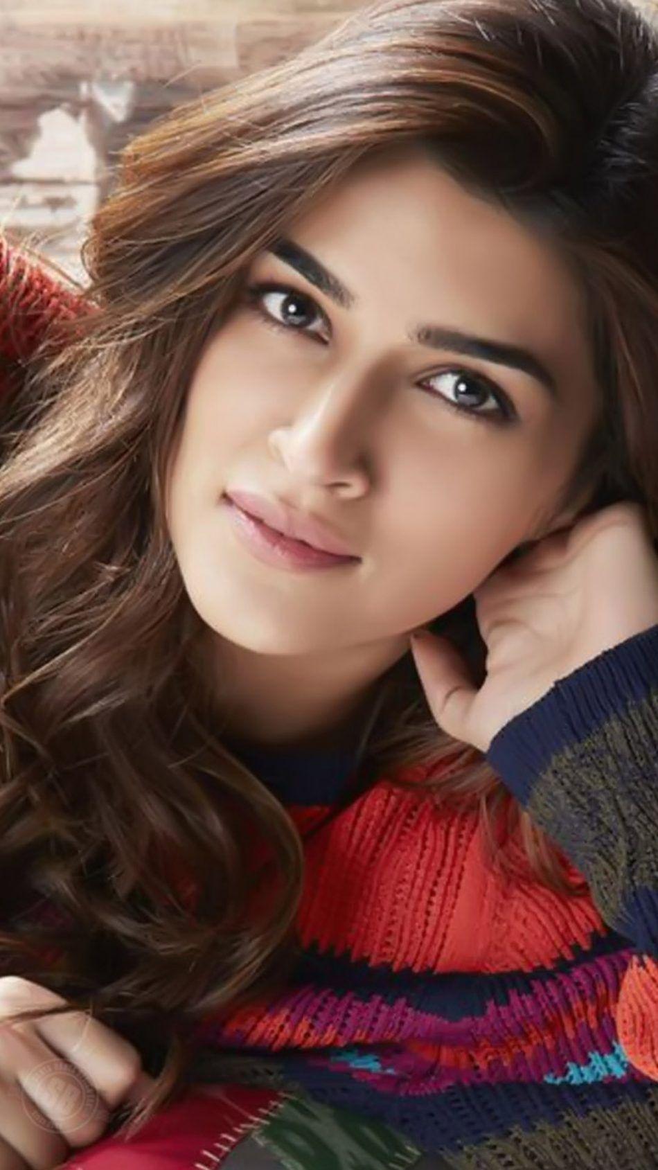 950x1689 Kriti Sanon Mobile Wallpaper