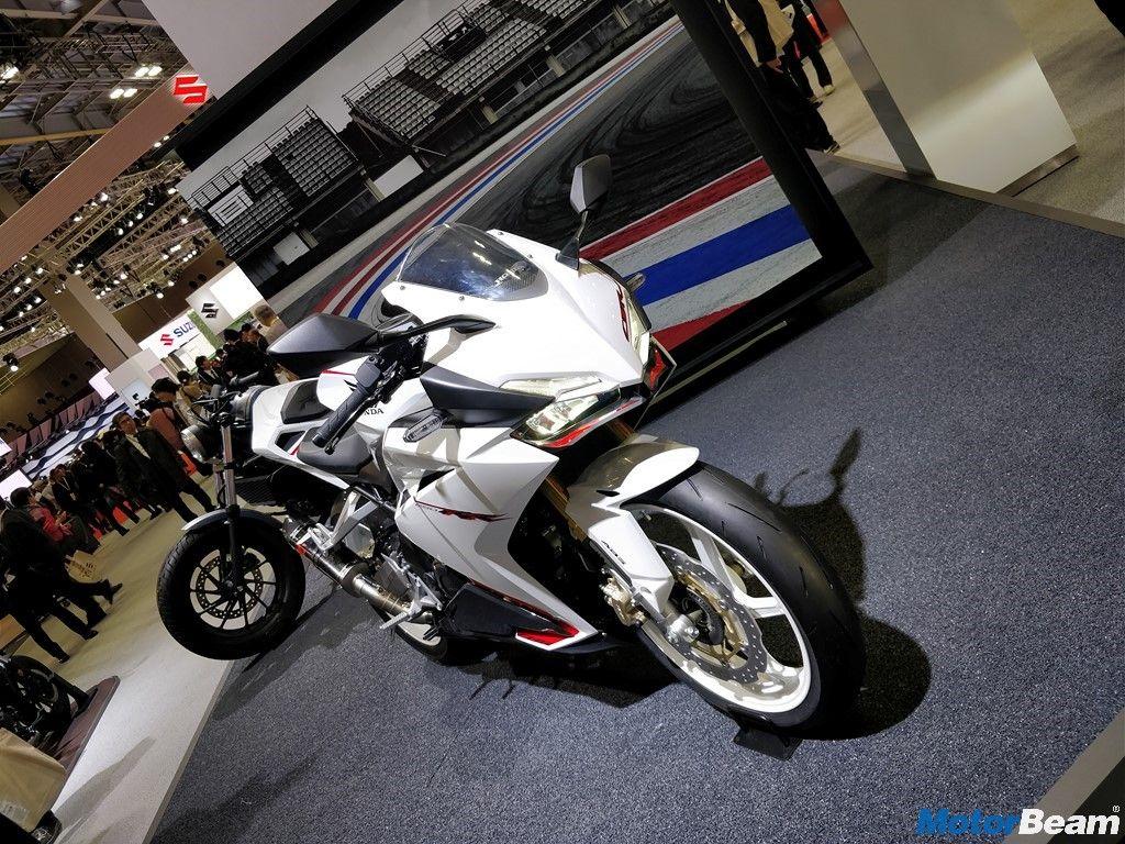 1024x768 Honda CBR250RR Custom Concept Unveiled, Gets All White Theme