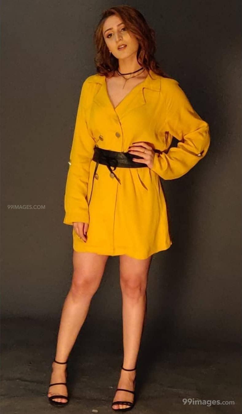 788x1350 Dhvani Bhanushali Hot HD Photo & Wallpaper for mobile
