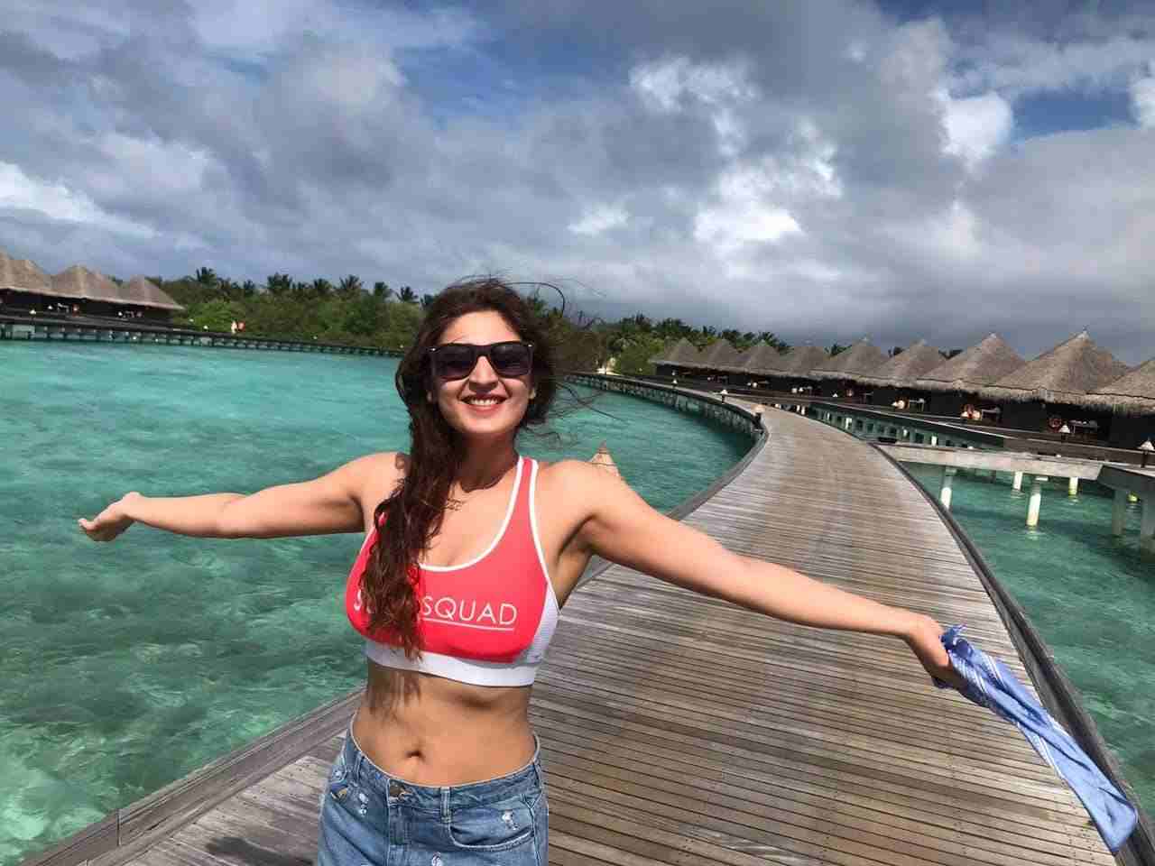 1280x960 Dhvani Bhanushali Wiki, Age, Boyfriend, Family, Biography & More