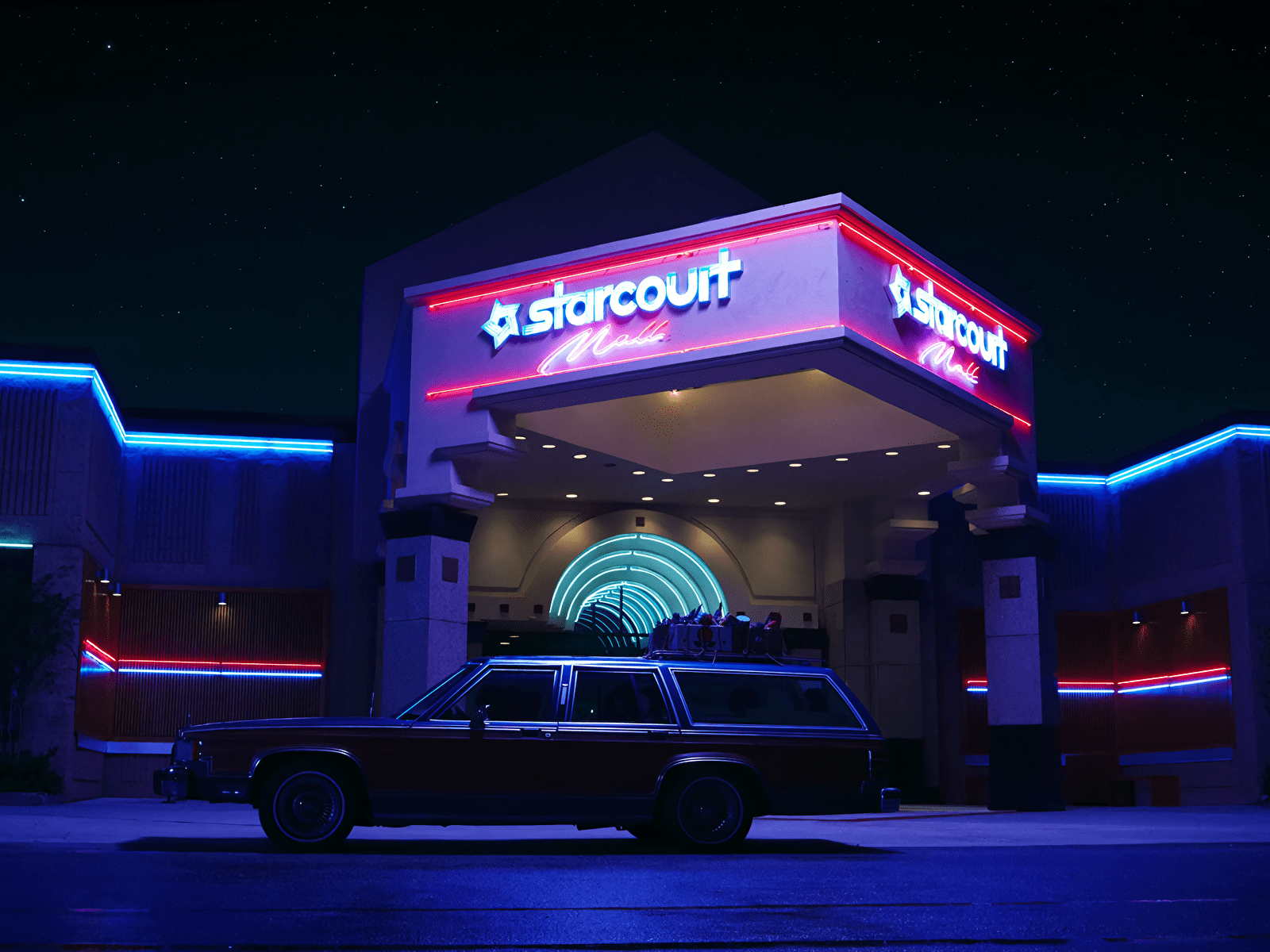 1600x1200 Starcourt Mall (Stranger Things 3) [3840x2160]