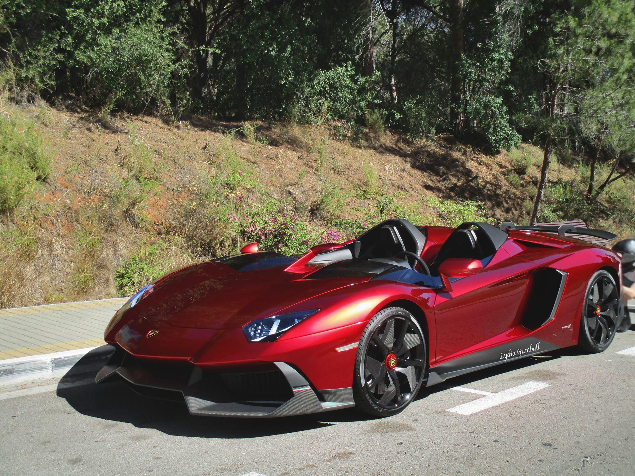 2048x1536 Proper Garage Queen Lamborghini Aventador J Appears