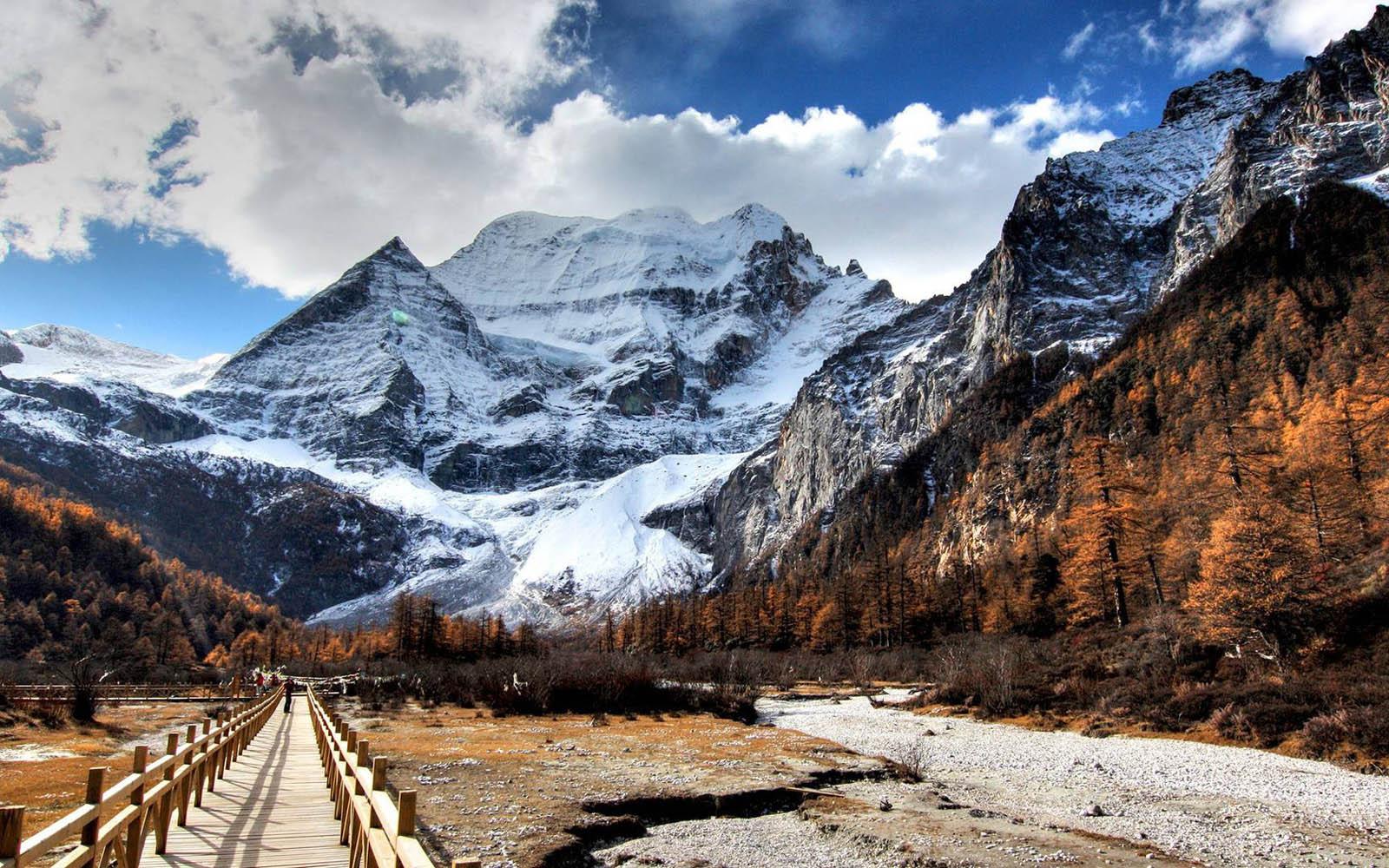1600x1000 Hình nền tải xuống miễn phí Snow Mountains Wallpaper [1600x1000)
