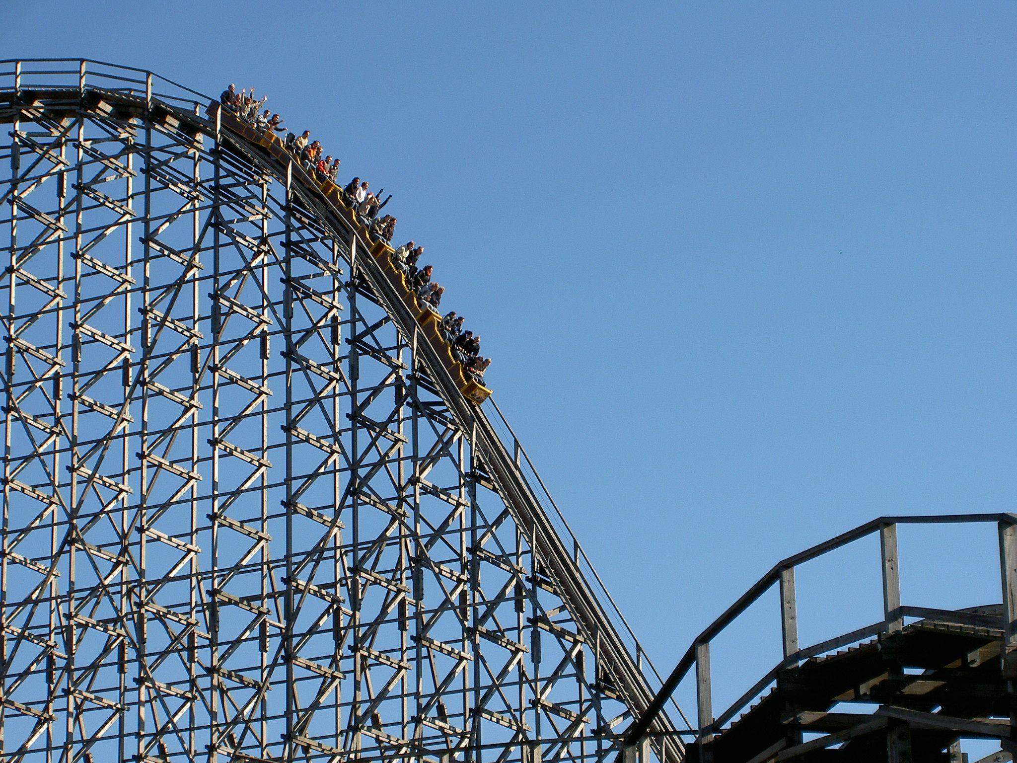 2048x1536 Roller Coaster Ride · Free