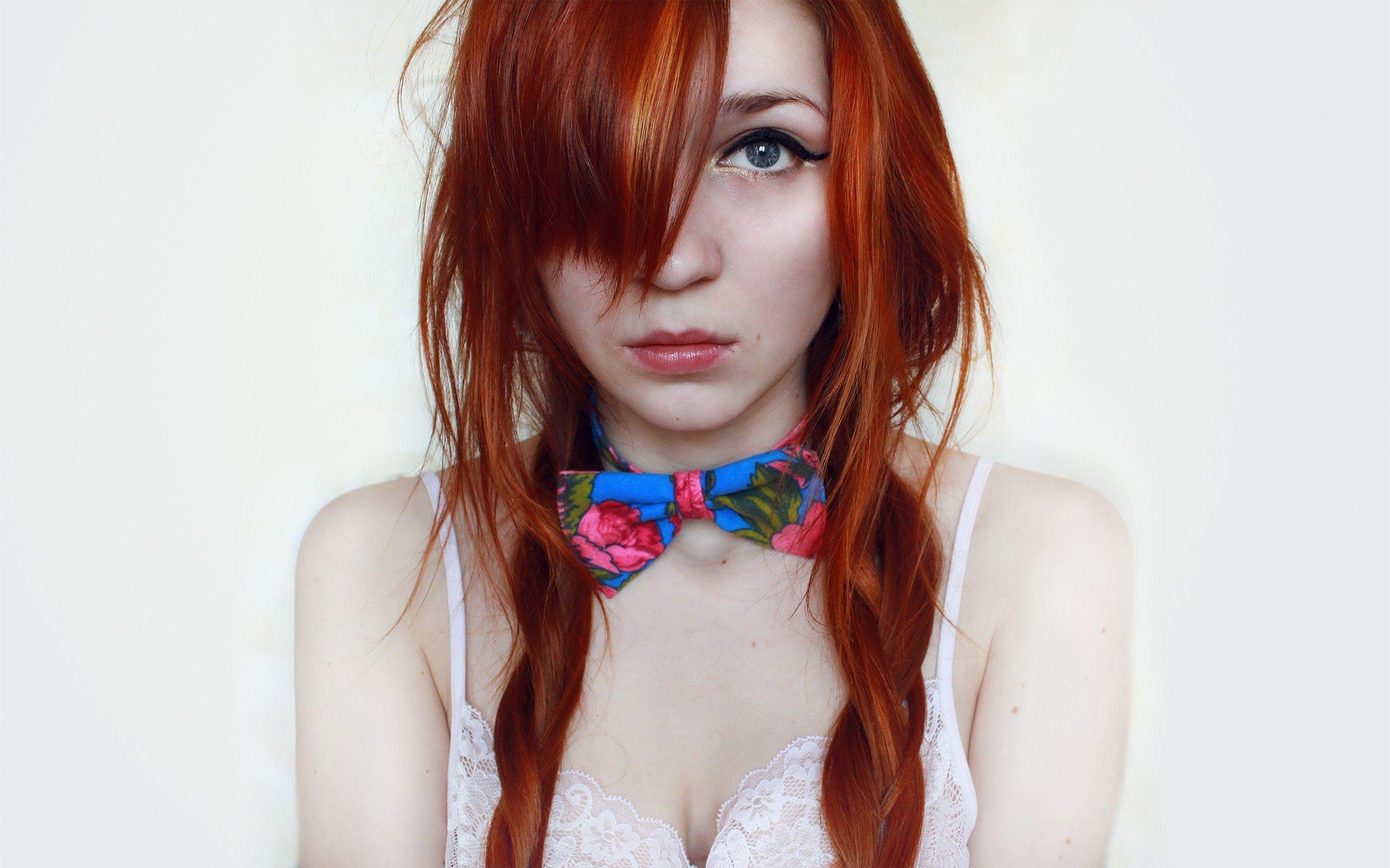 2560x1600 Beautiful Red Hairs Girl Face Portrait Wallpaper