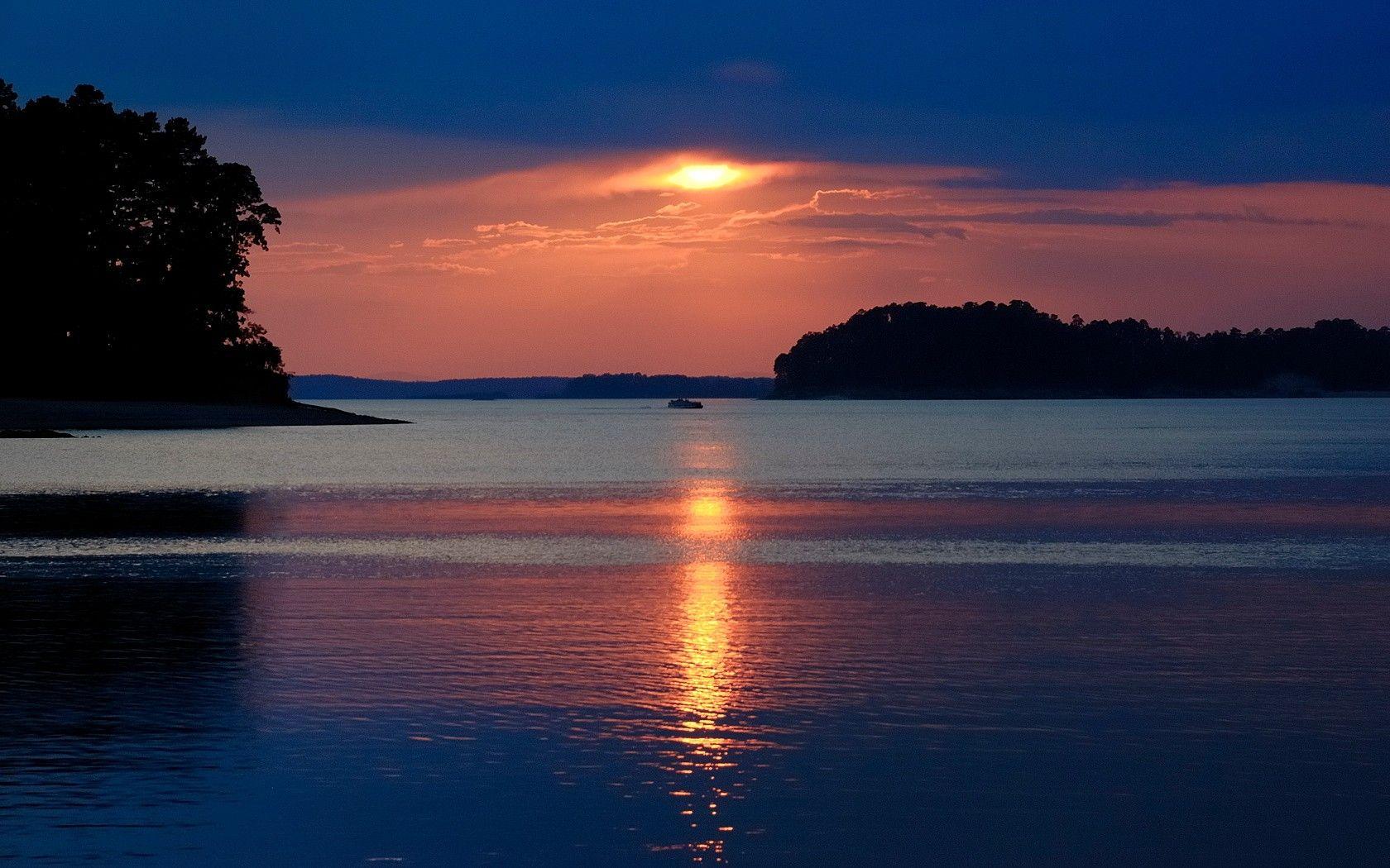 1680x1050 Lakes: Paradise Lake Sunset Sky Water Romantic Boat Blues Dreamy