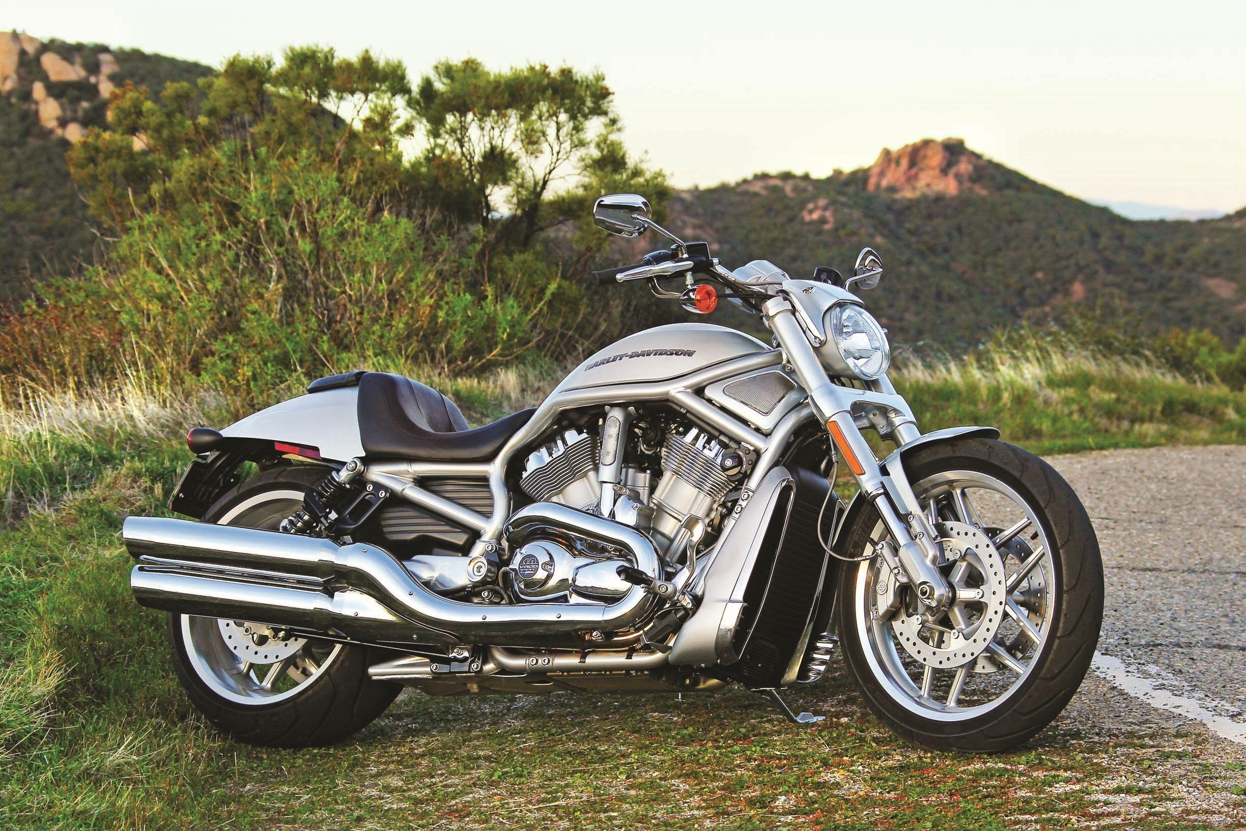 2448x1632 Harley Davidson V Rod New Wallpaper