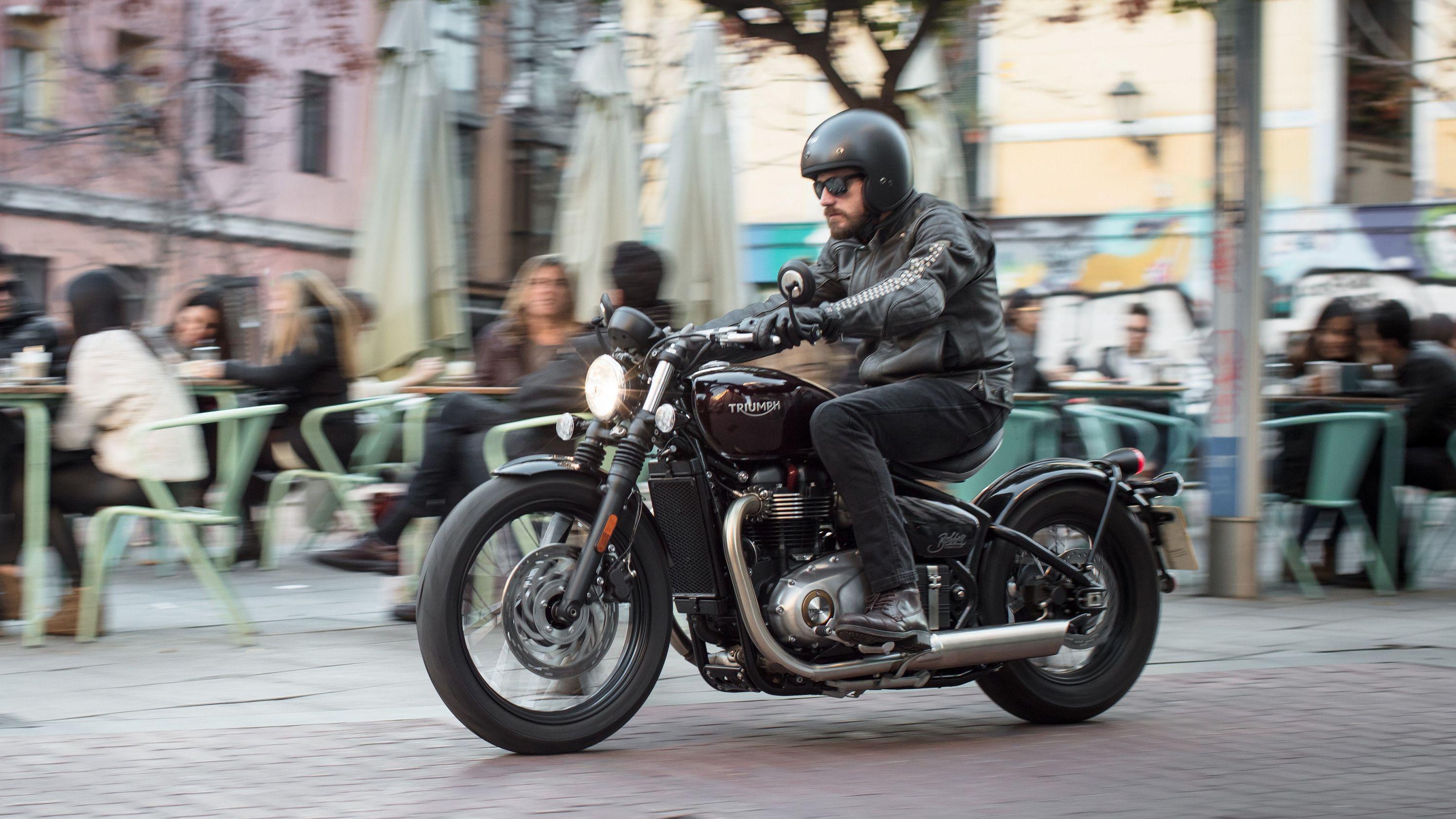 2992x1683 2019 Triumph Bonneville Bobber
