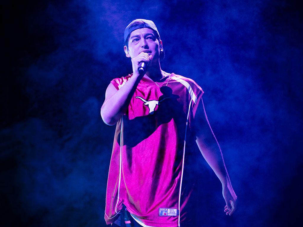 1024x768 Joji Whimsically Cradles Vancouver in a Melancholic Trance