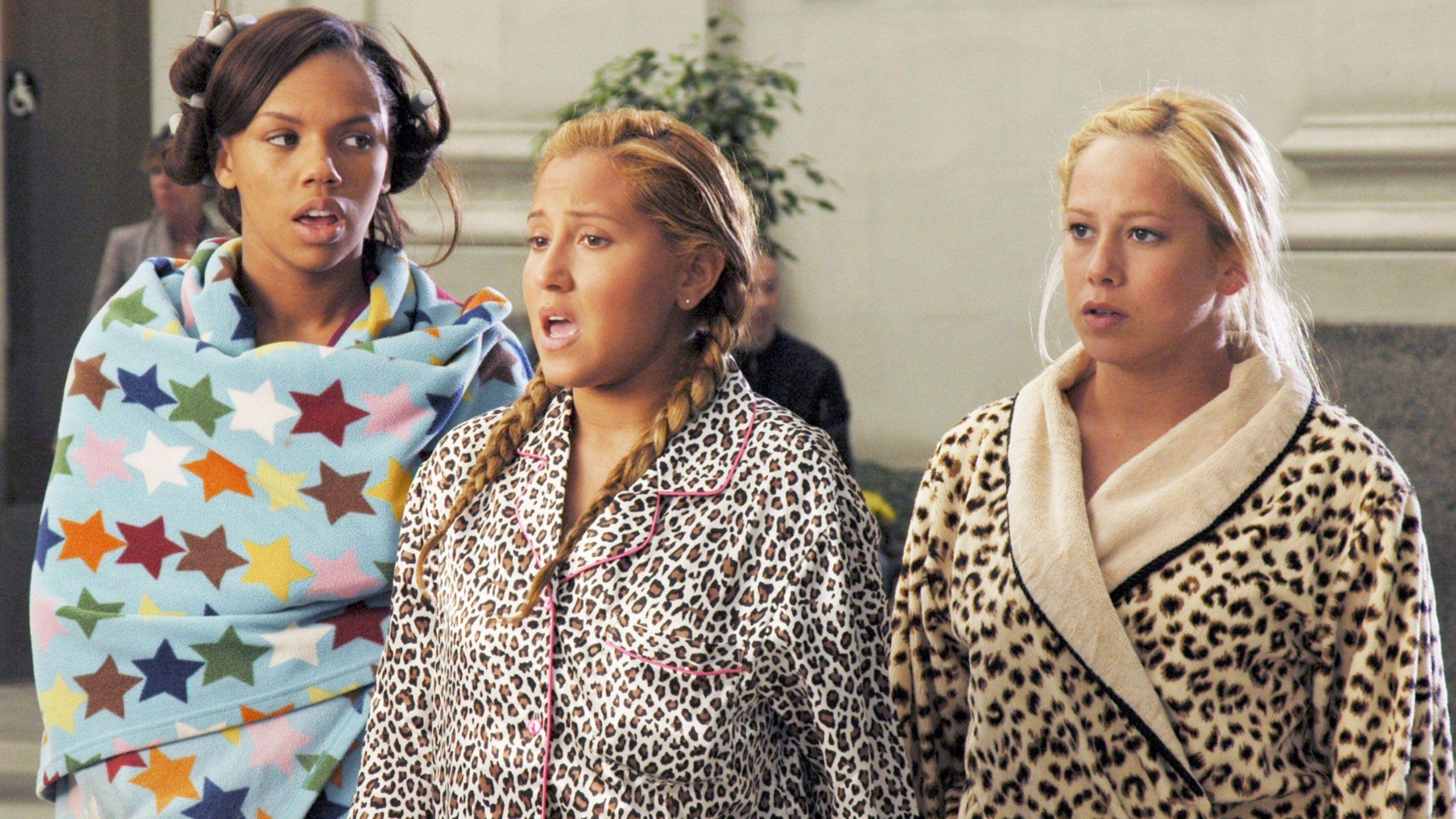2560x1440 Kim Kardashian Made a Cheetah Girls Horror Movie With