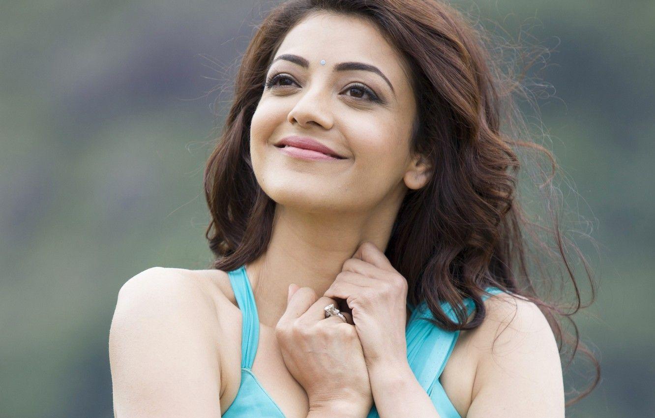 1332x850 Wallpaper smile, India, actress, Kajal Agarwal, Kadzhaev Agarwal