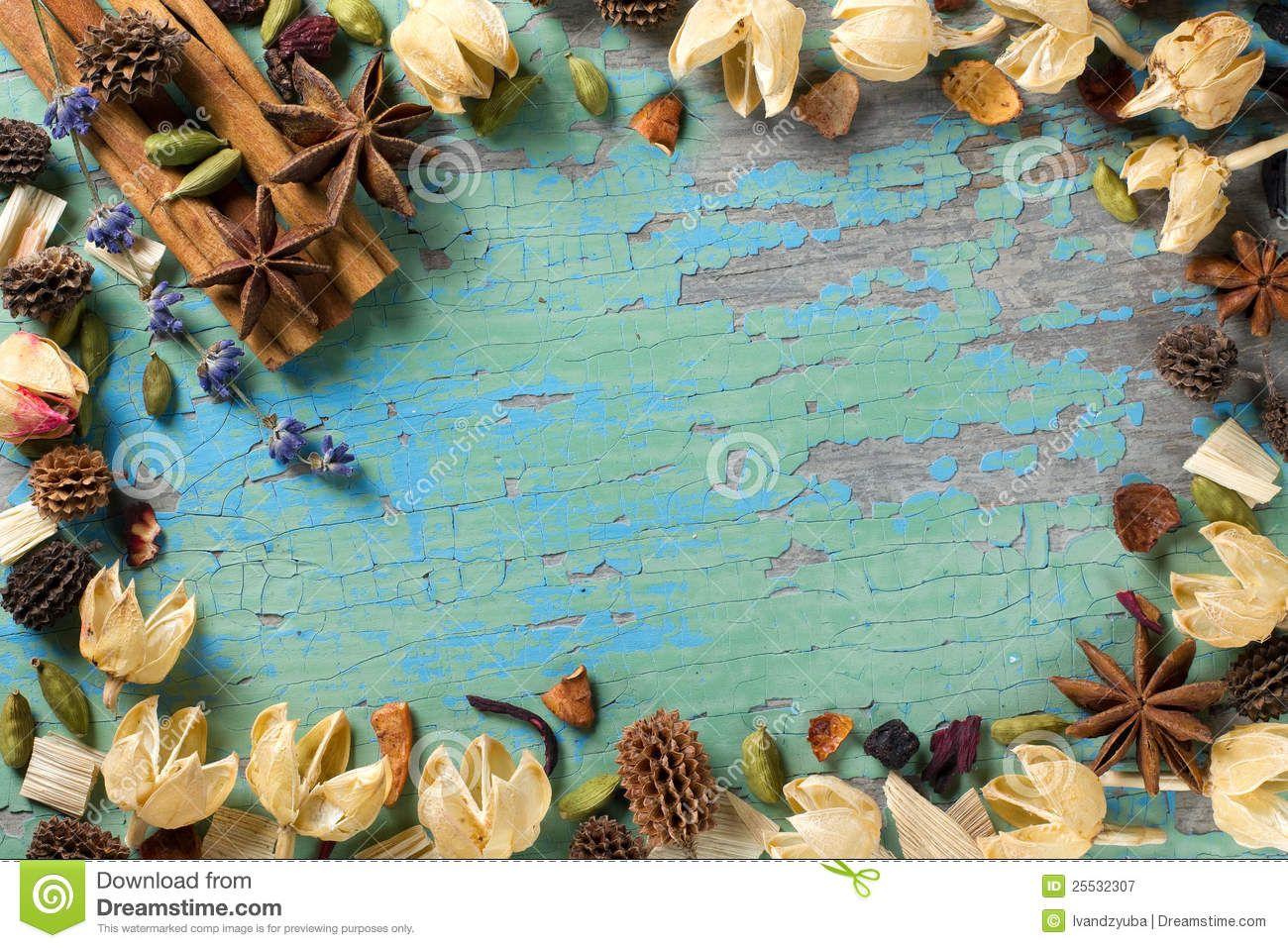 1300x957 Herbs and Spices Wallpaper Border
