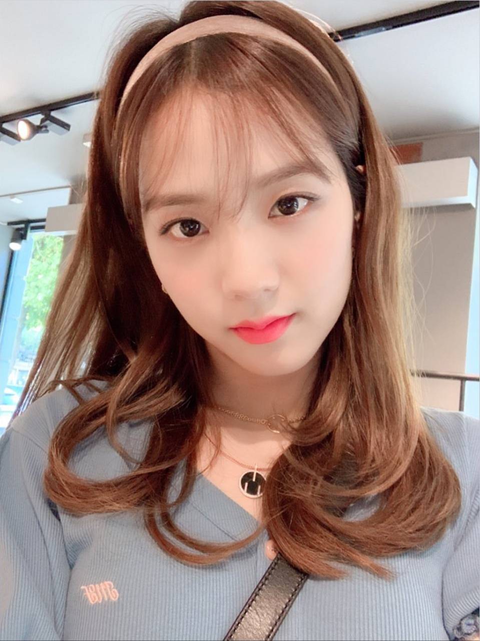 959x1280 Jisoo