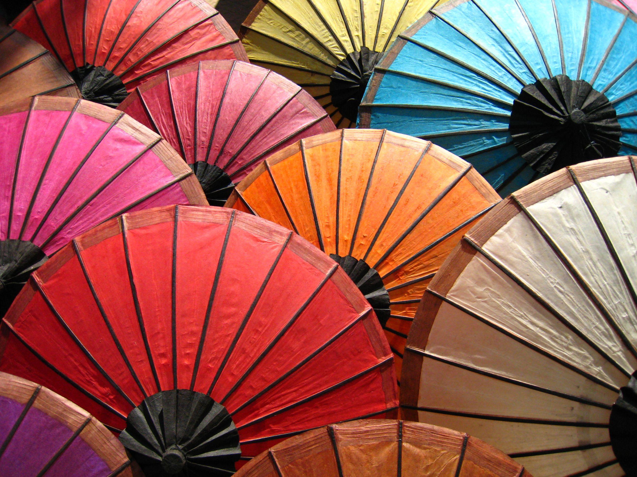 2592x1944 Asian Parasols Wallpaper. Asian