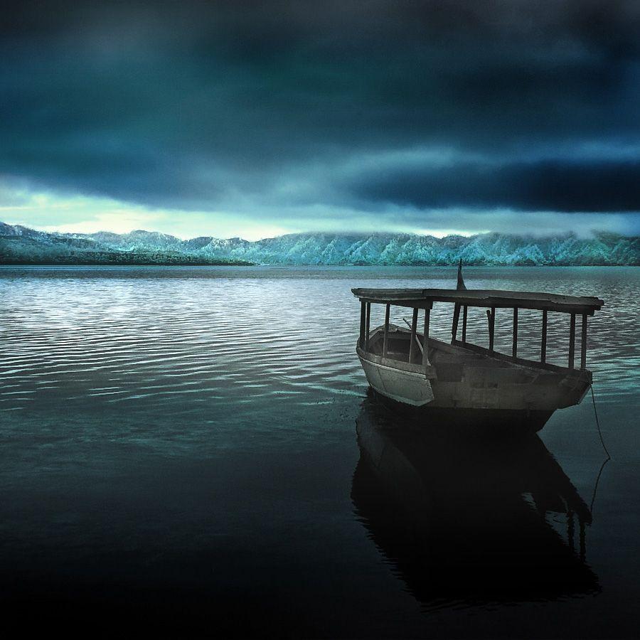 900x900 Free download ships boats low resolution HD Wallpaper of Ships