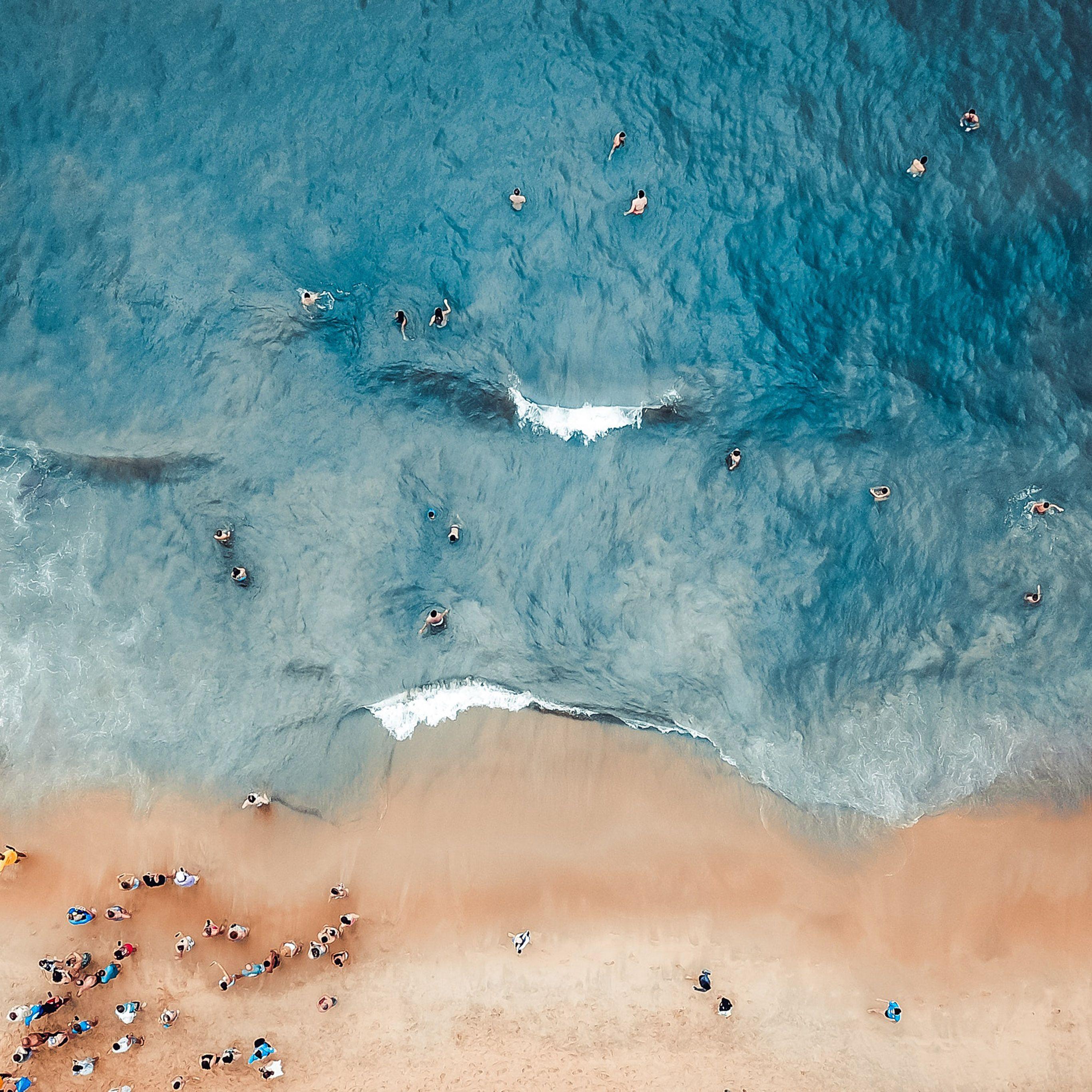 2732x2732 Beach Summer Swim Hot Sea Nature Wallpaper