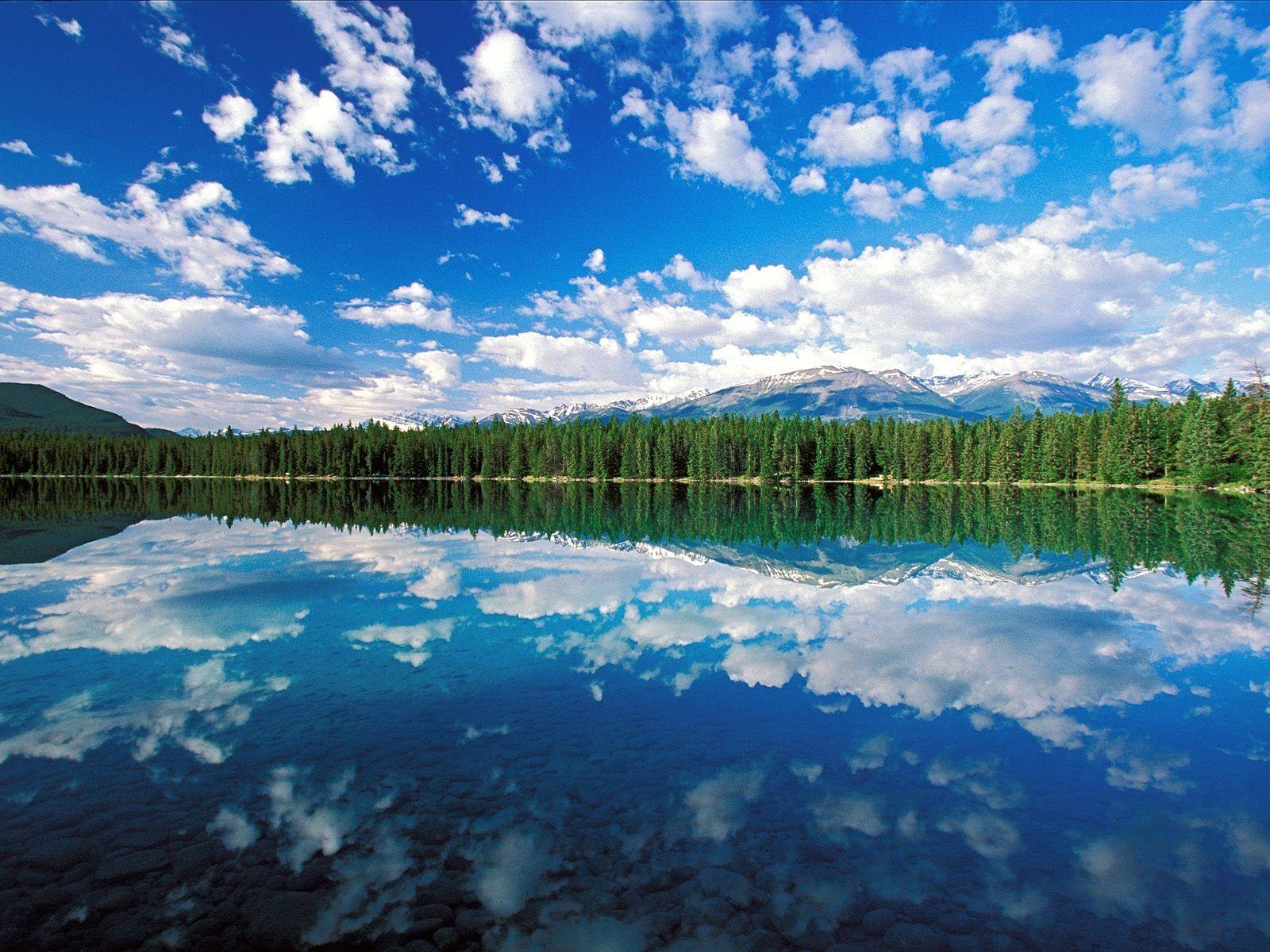 1600x1200 Edith Lake Jasper National Park Canada Wallpaper in jpg format