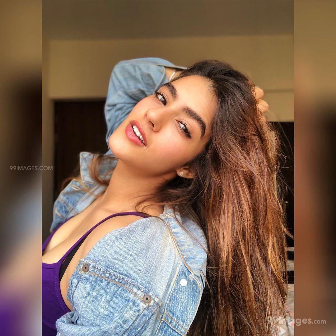 1080x1080 Kavya Thapar HD Wallpaper Desktop Background / Android