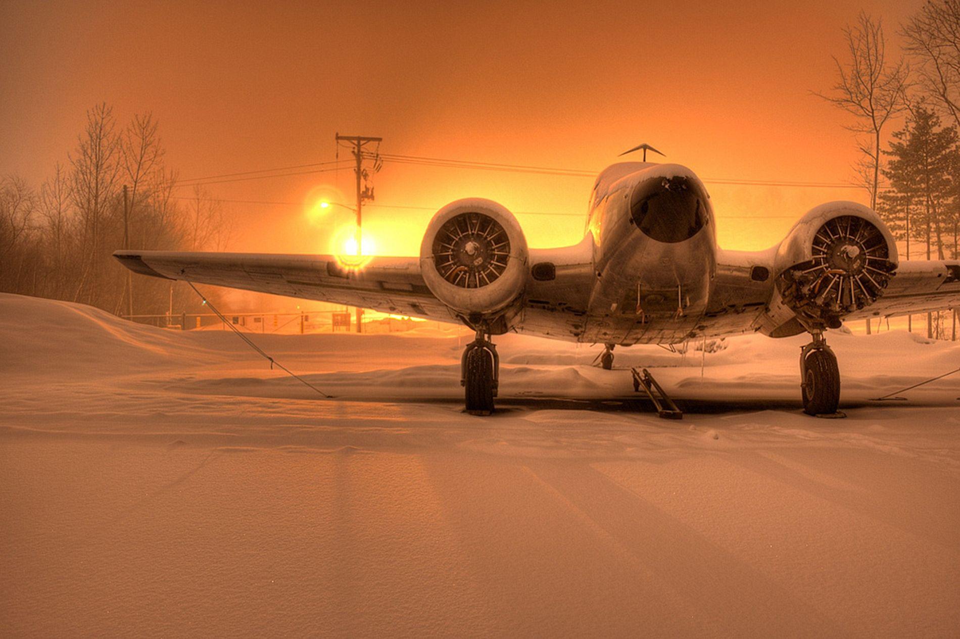 1900x1265 Aircraft Wallpaper and Background Imagex1265
