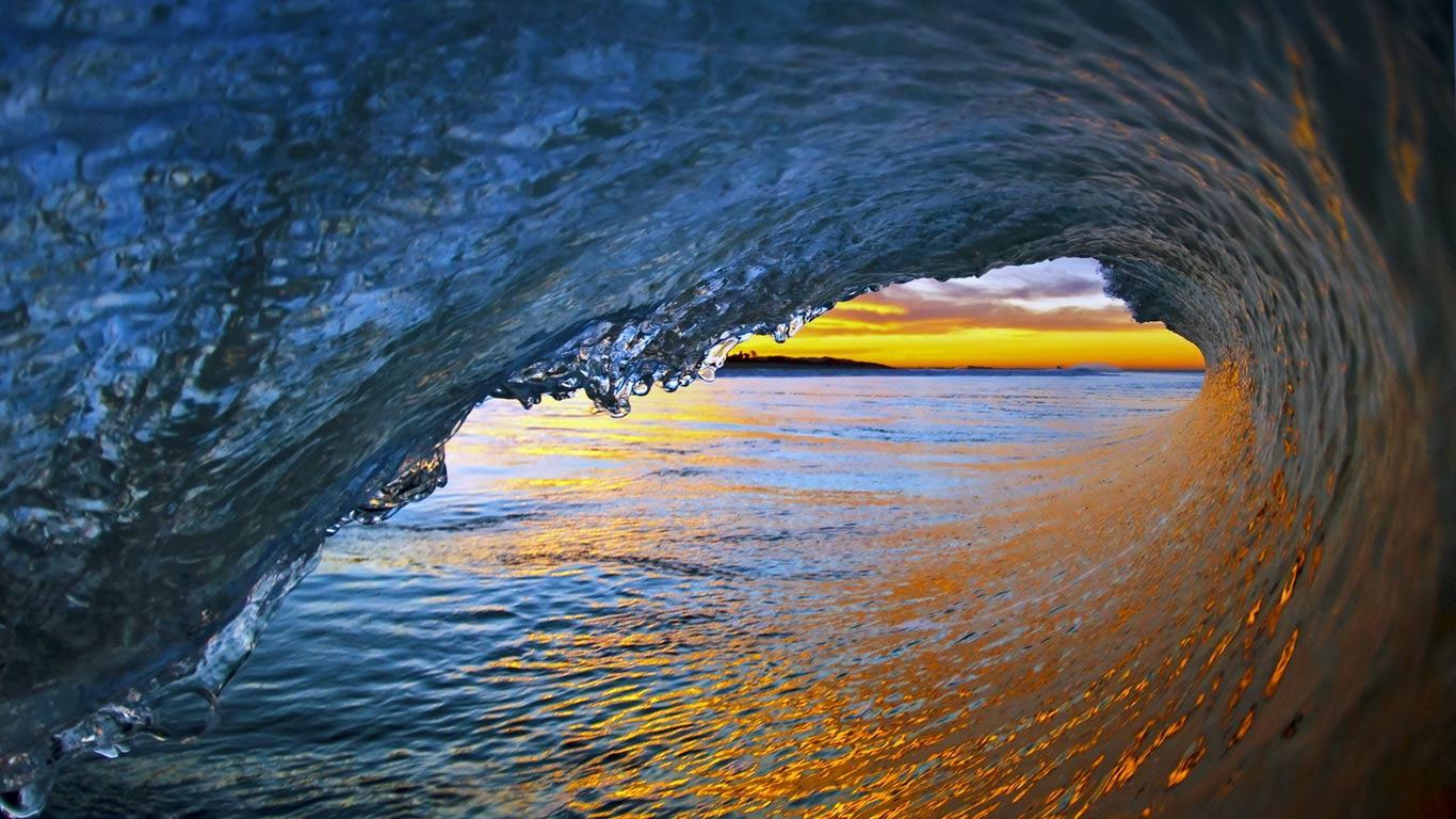 1366x768 Free download Bing Image Ventura Waves Ocean waves near Ventura
