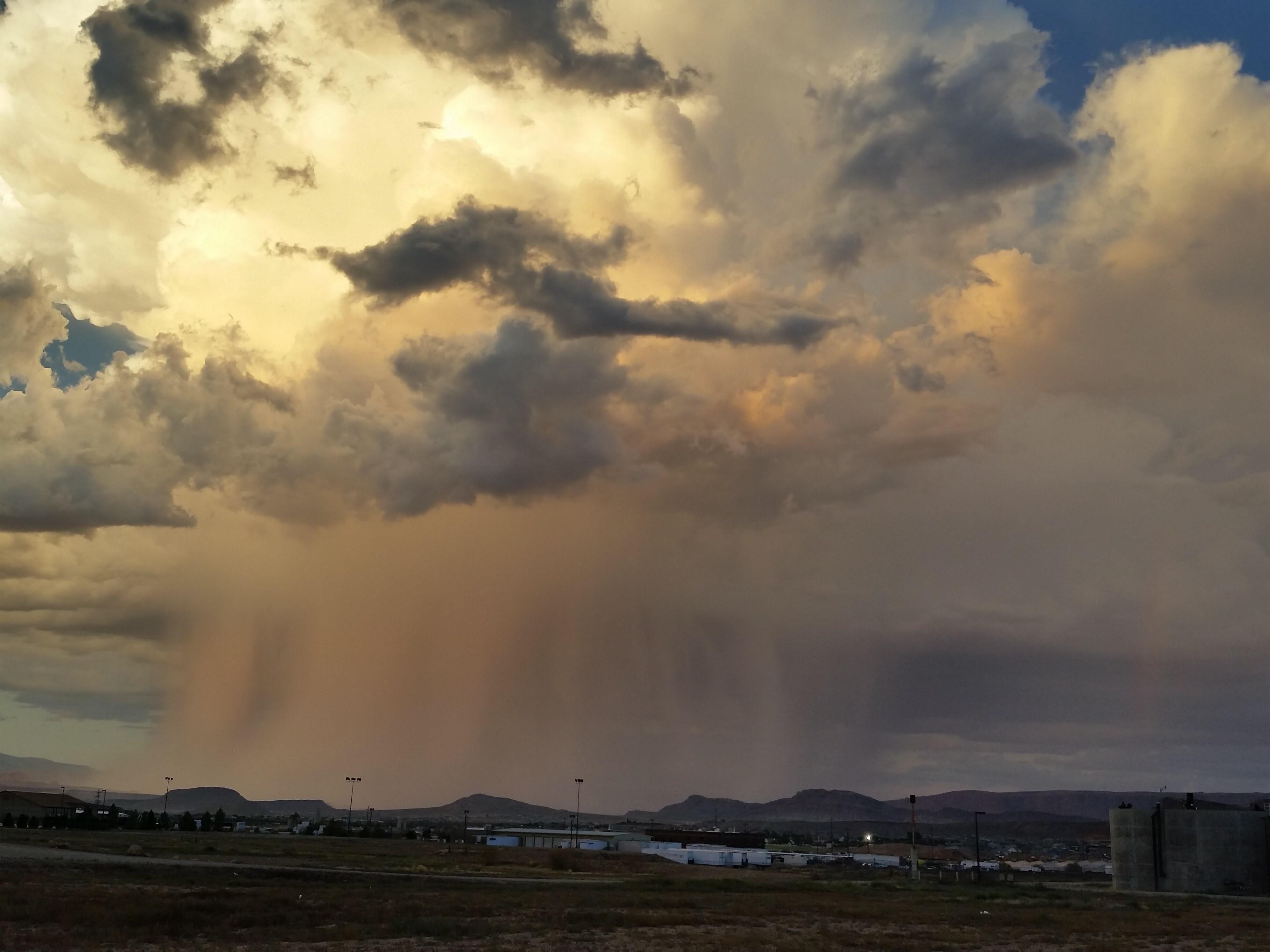 Дождь в пустыне. Rainy Desert. Desert Rain 2011. Weather aesthetic.