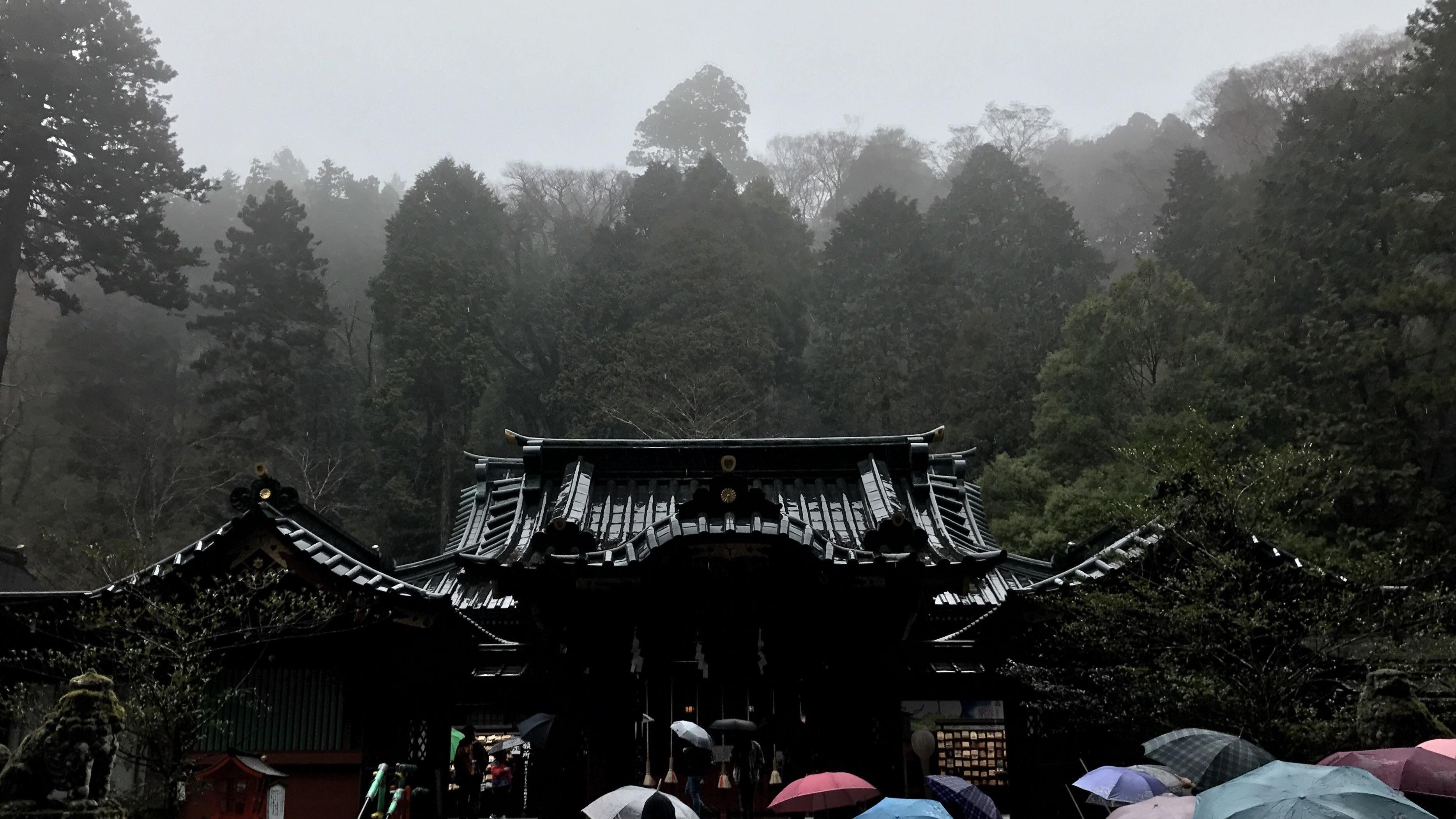 3736x2103 Moody Rain Shrine HD wallpaper