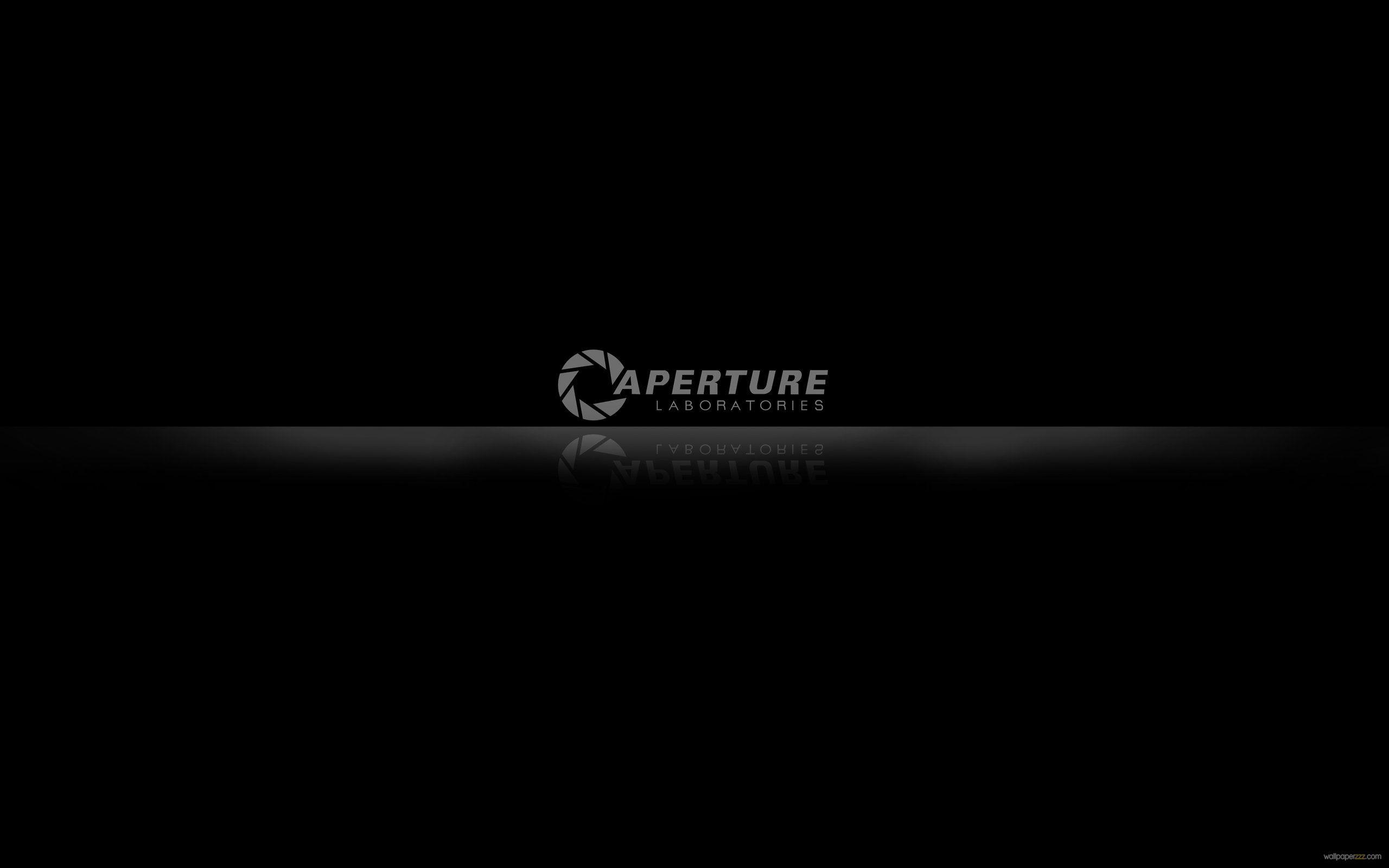 2560x1600 Glossy black background