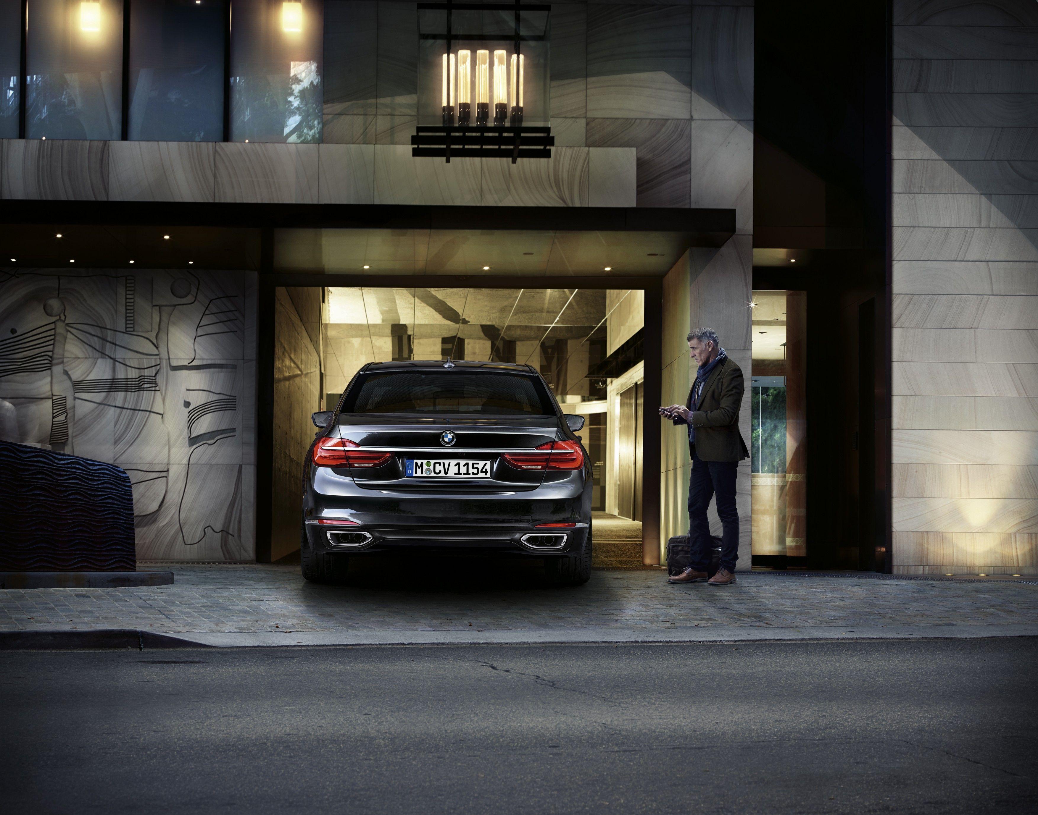 3508x2756 BMW 7 Series Wallpaper and Videos Want to Pull You Into a World of Luxury