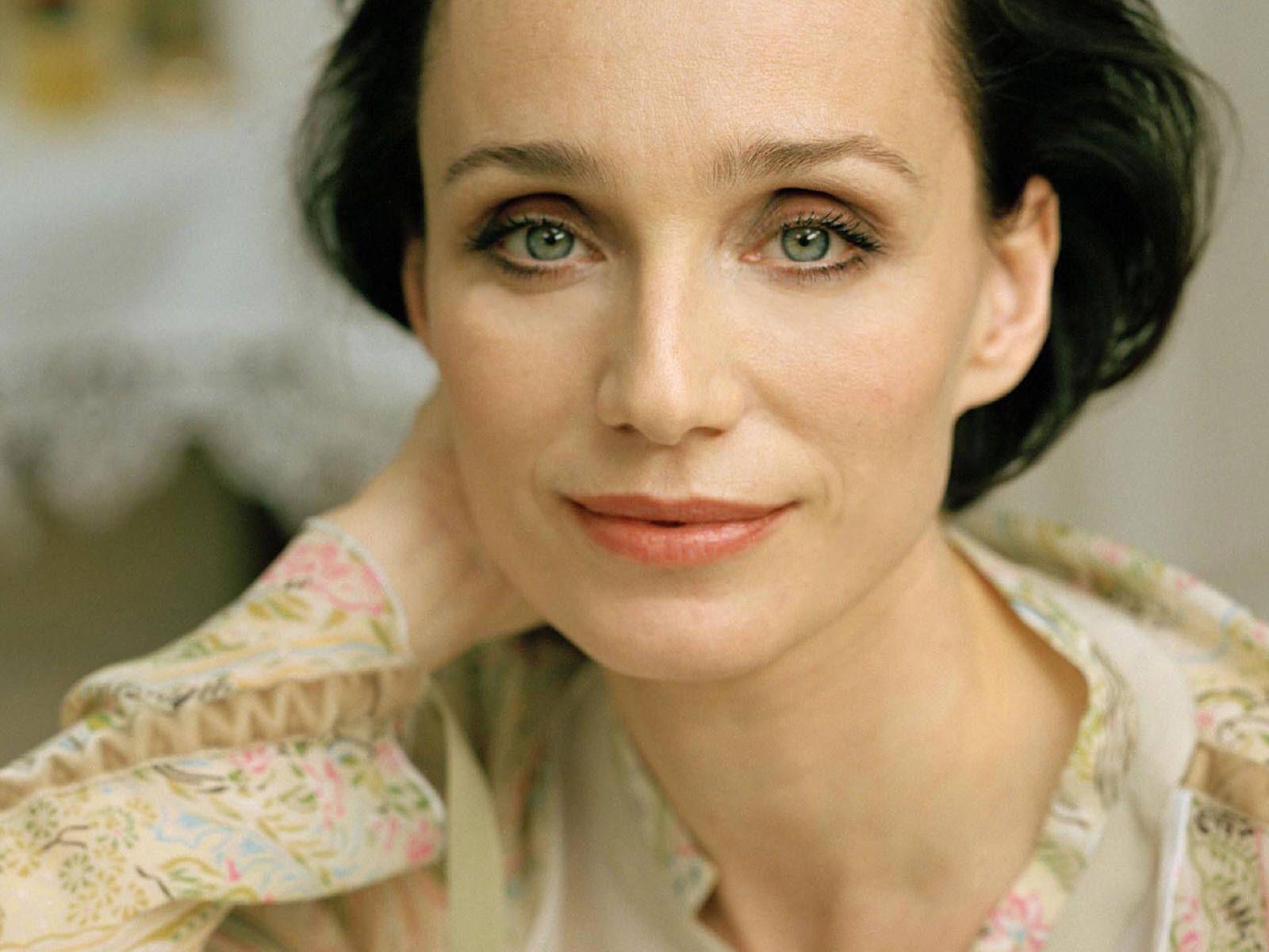 1600x1200 Critics At Large : Venus Rising: A Conversation with Kristin Scott Thomas (1995)
