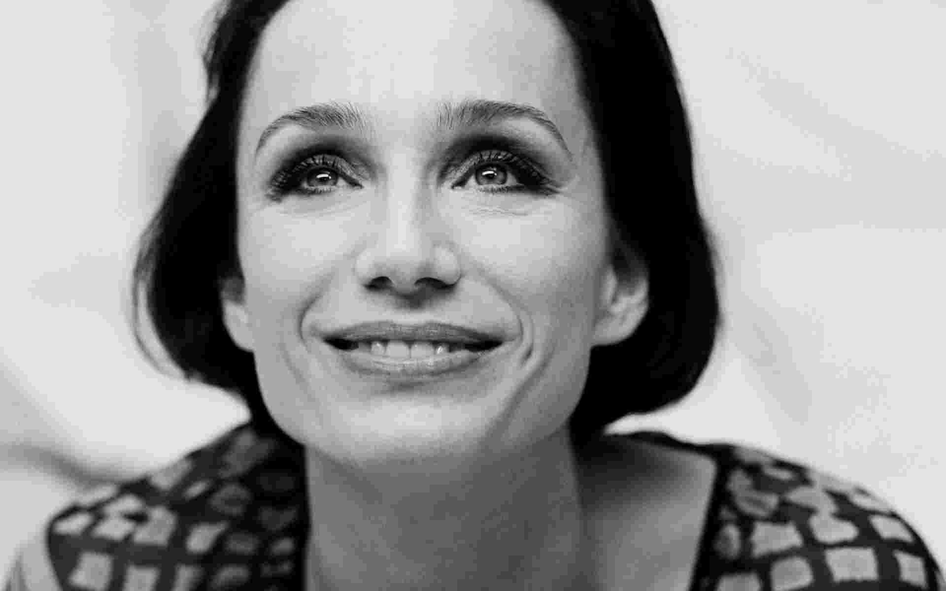 1920x1200 Kristin Scott Thomas High Definition Wallpaper
