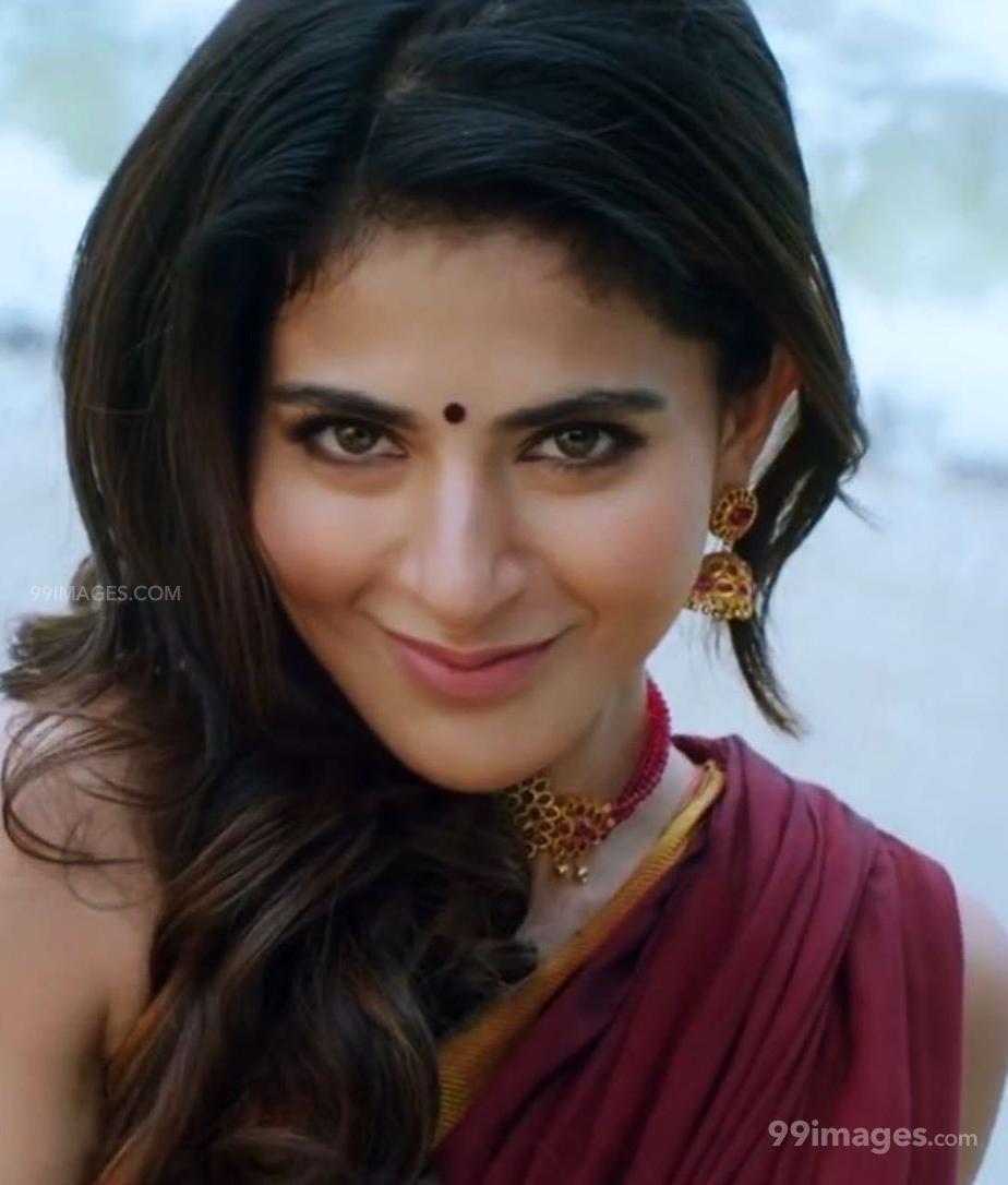 924x1086 Iswarya Menon Latest Hot Photohoot Photo / Wallpaper HD (1080p, 4k) (924x1086) (2020)