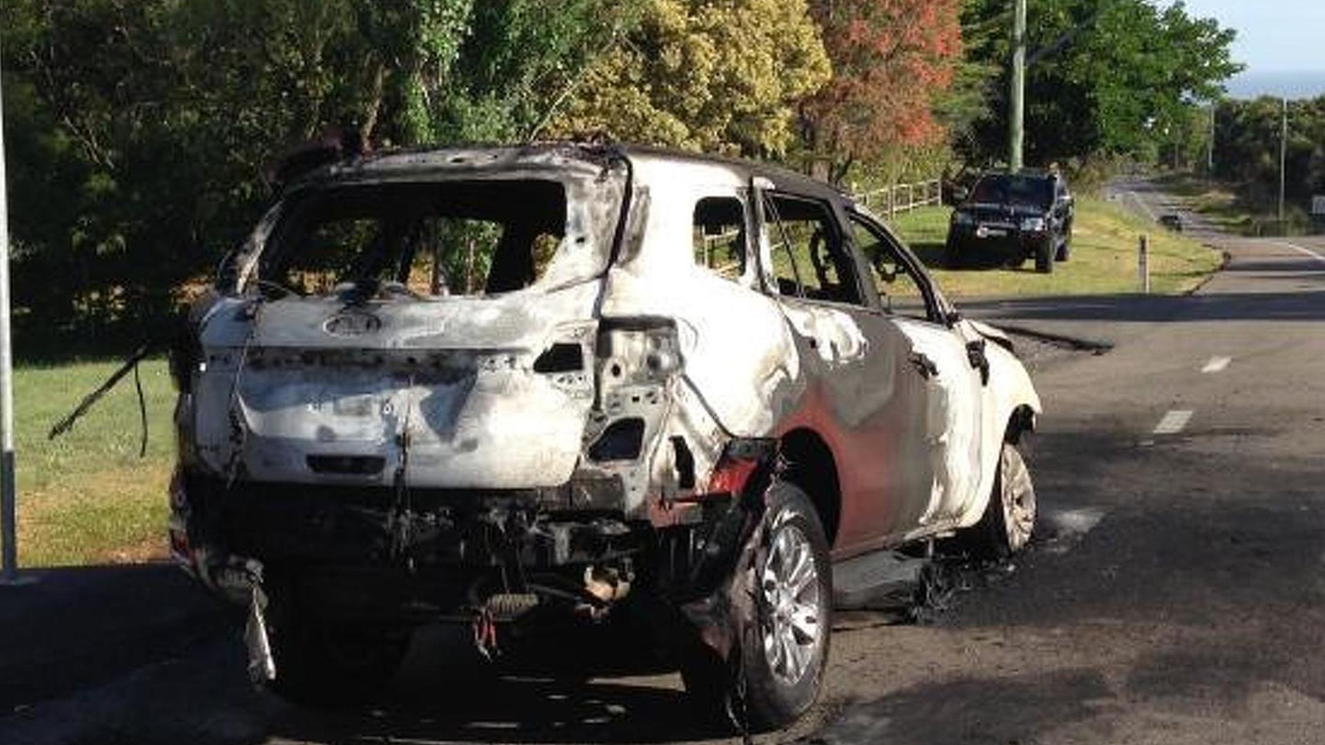 1920x1080 Ford Everest catches fire during journalist test drive