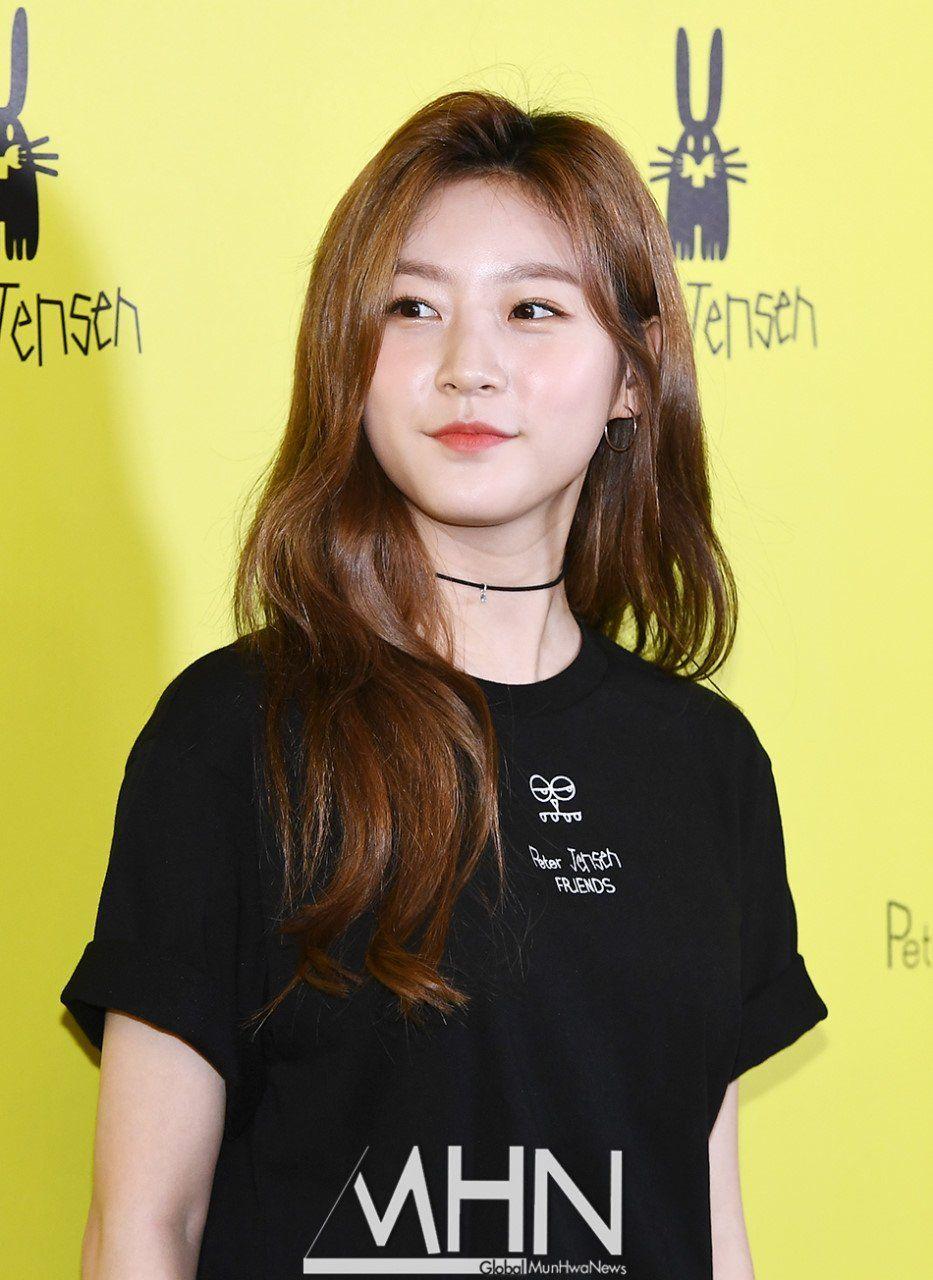 933x1280 Kim Sae Ron (김새론) Gallery HanCinema - The Korean Movie And Drama Database