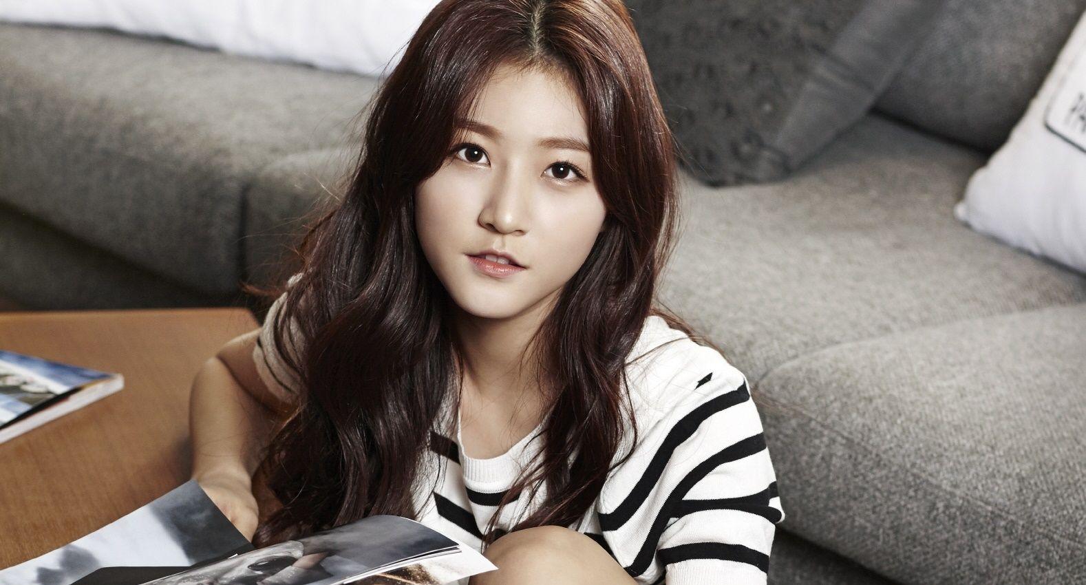 kim sae ron and l