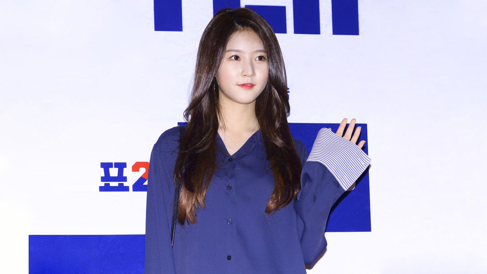 1920x1080 Cute Kim Sae Ron HD Wallpaper