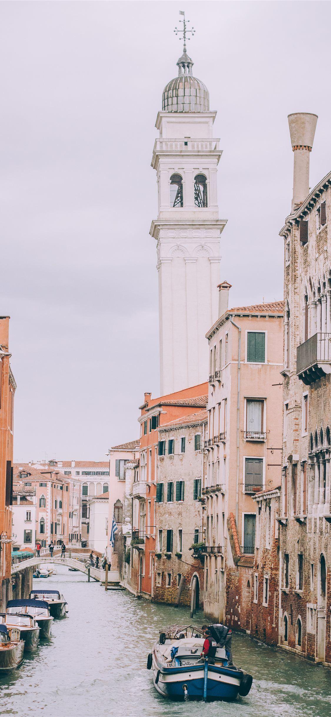 1125x2436 Venezia (Venice) Italy iPhone Wallpaper Free Download