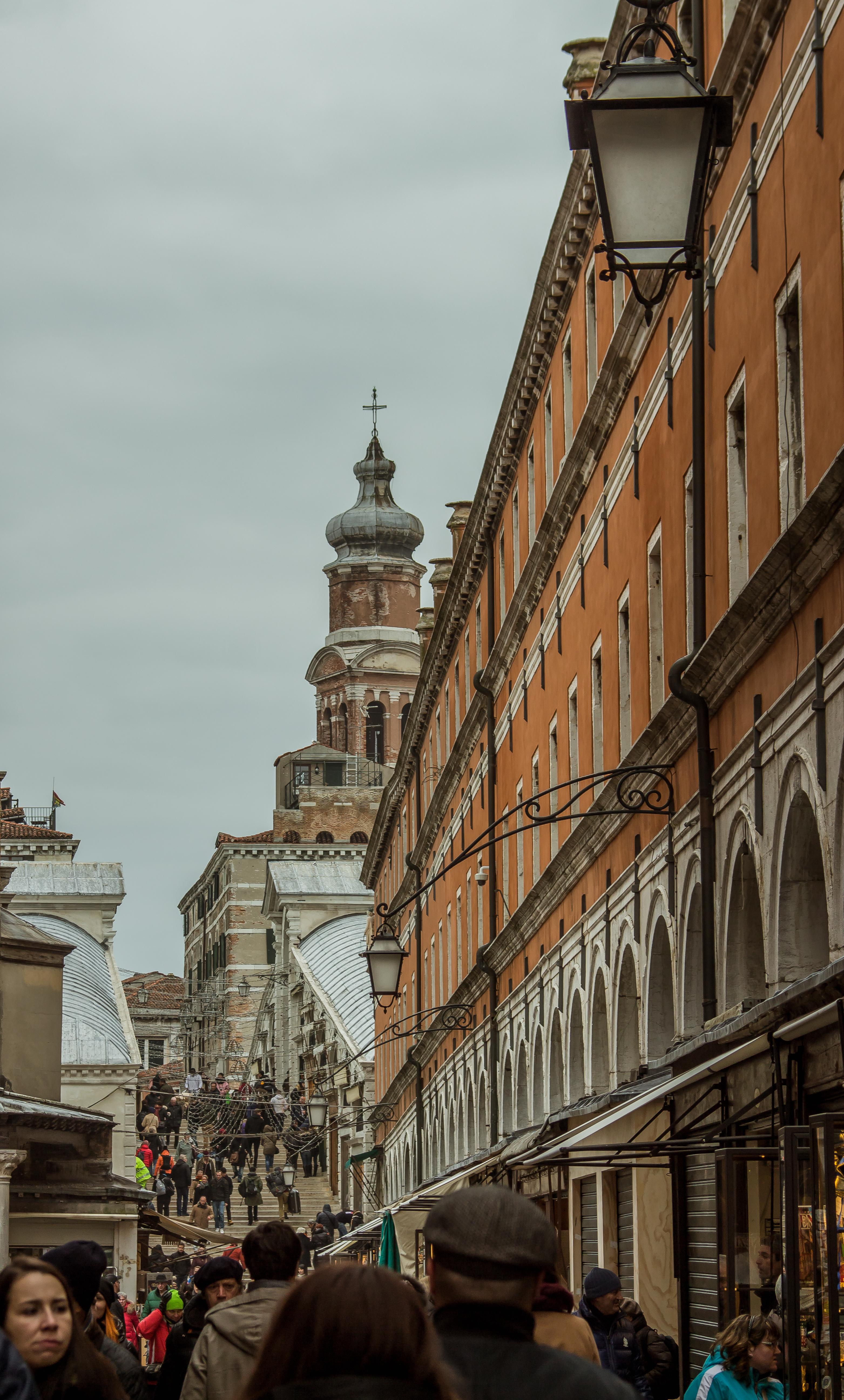 3126x5184 Pic I took from the Streets of Venice (Ponte di Rialto). iPhone X Wallpaper X Wallpaper HD